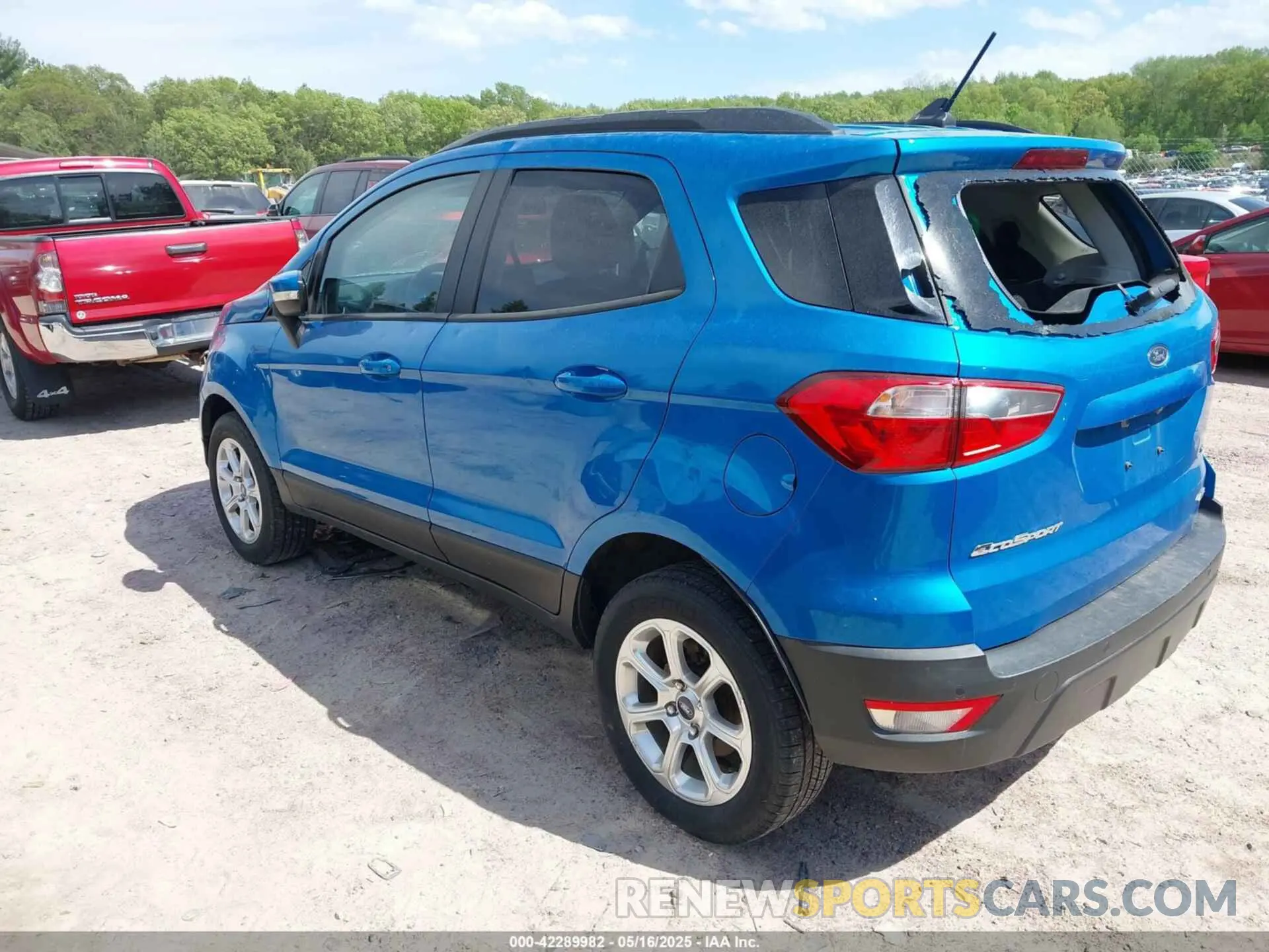 3 Фотография поврежденного автомобиля MAJ6S3GL5KC276378 FORD ECOSPORT 2019