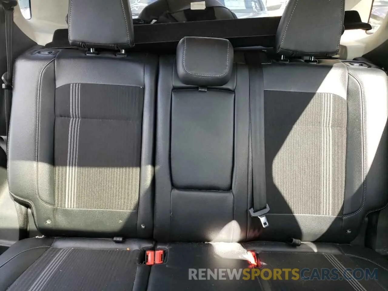 10 Фотография поврежденного автомобиля MAJ6S3JL5KC293626 FORD ECOSPORT 2019