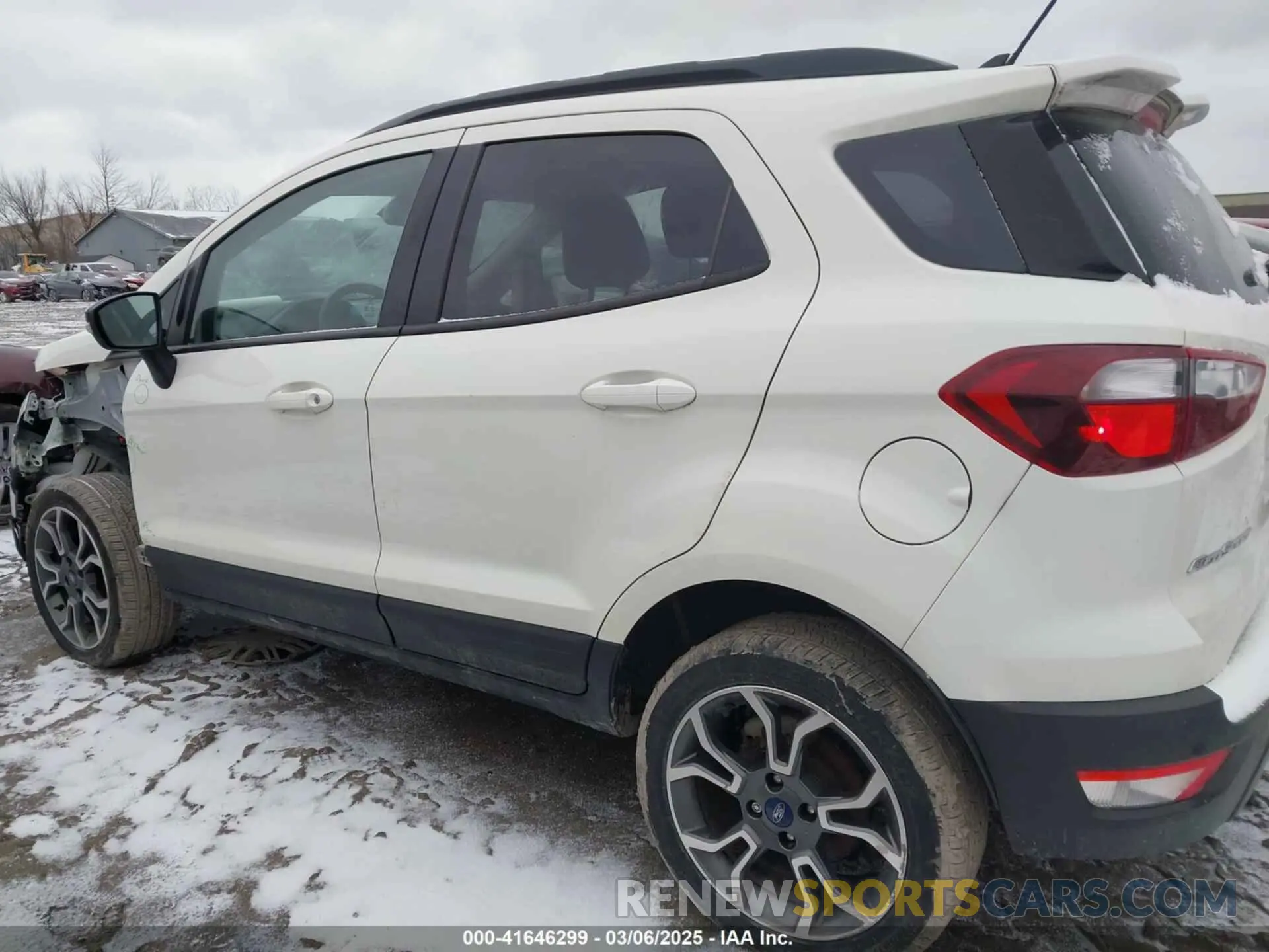 15 Фотография поврежденного автомобиля MAJ6S3JLXKC294139 FORD ECOSPORT 2019