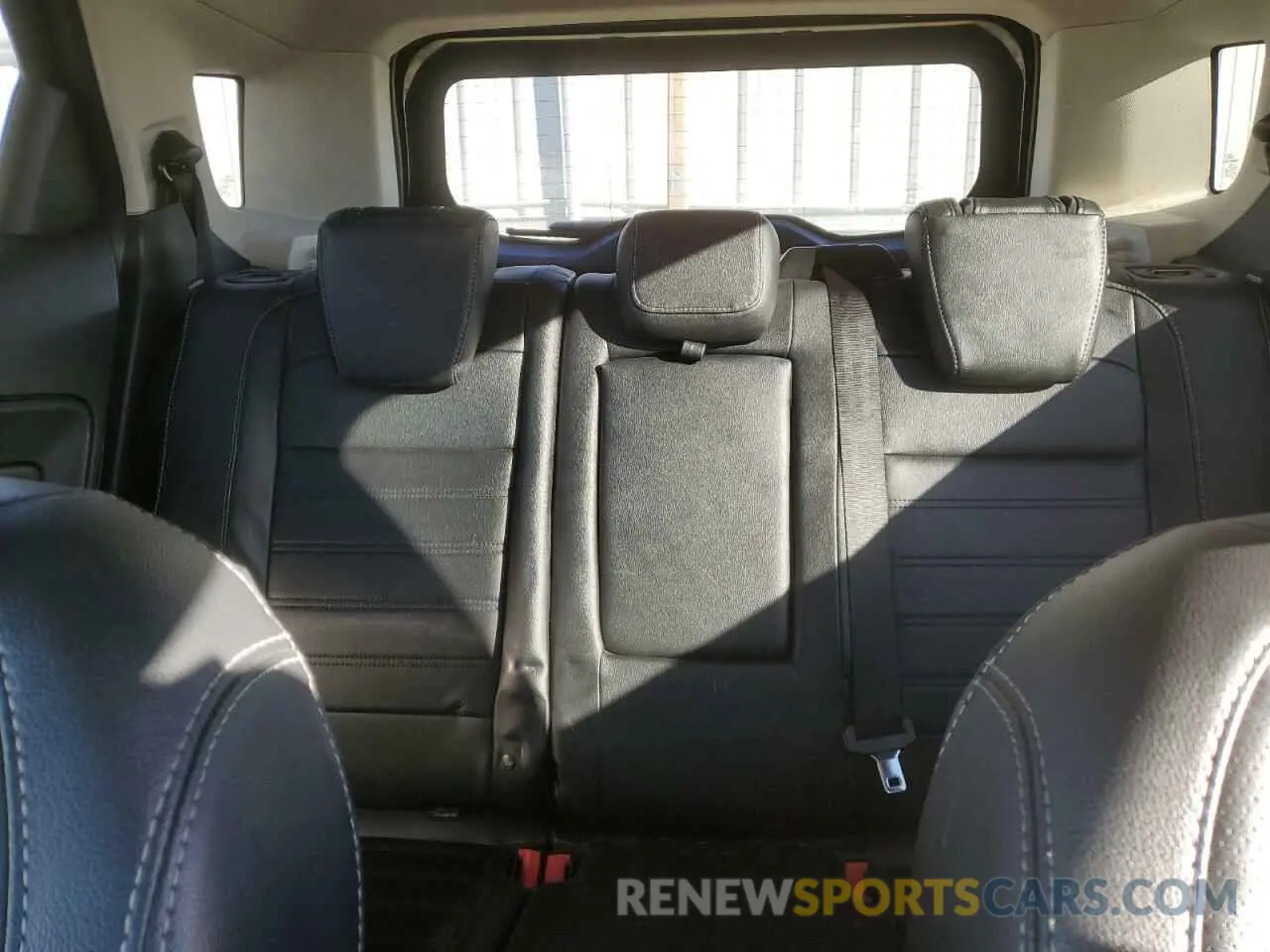 10 Фотография поврежденного автомобиля MAJ6S3KL1KC255647 FORD ECOSPORT 2019