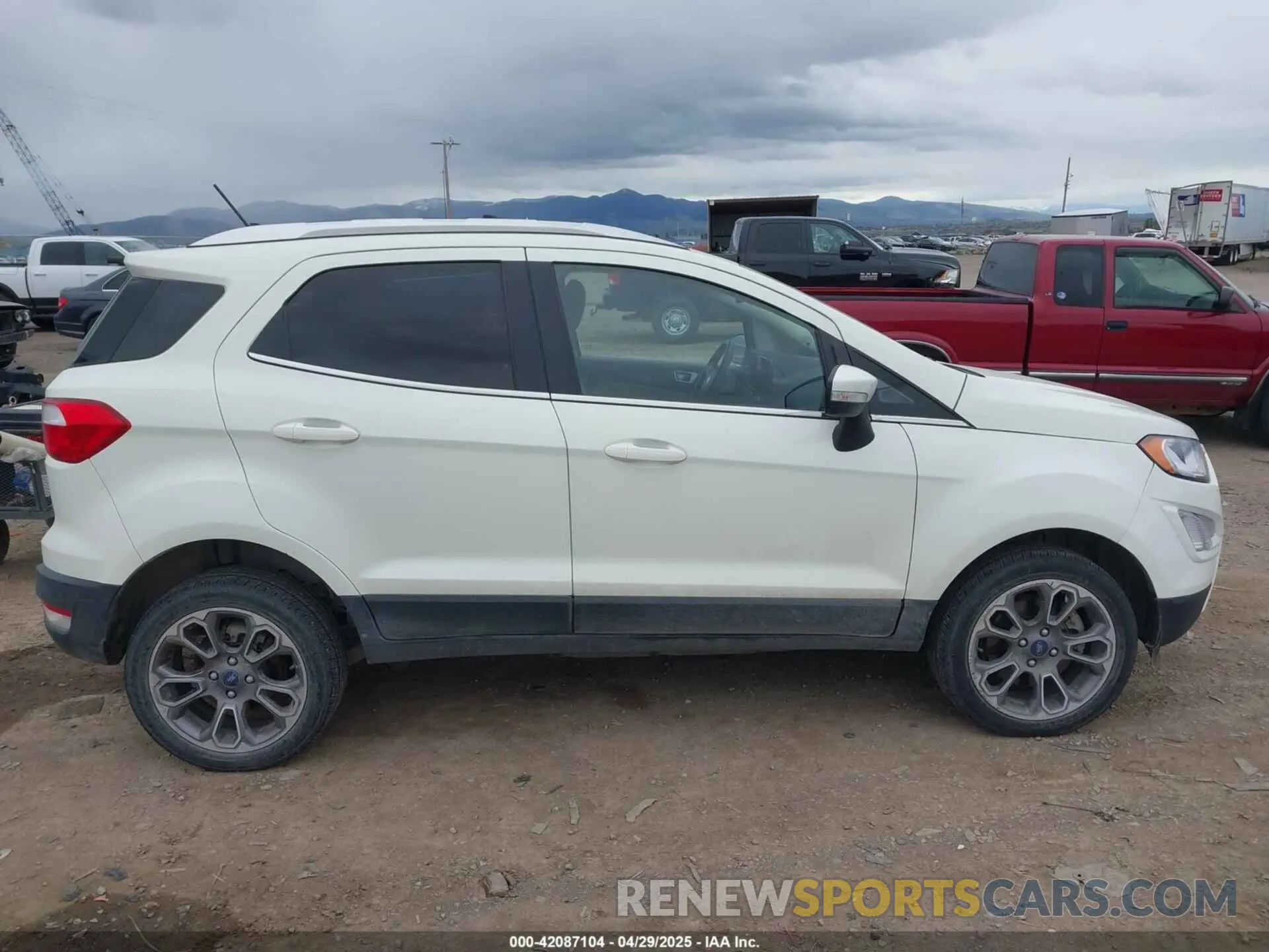 13 Фотография поврежденного автомобиля MAJ6S3KLXKC297718 FORD ECOSPORT 2019