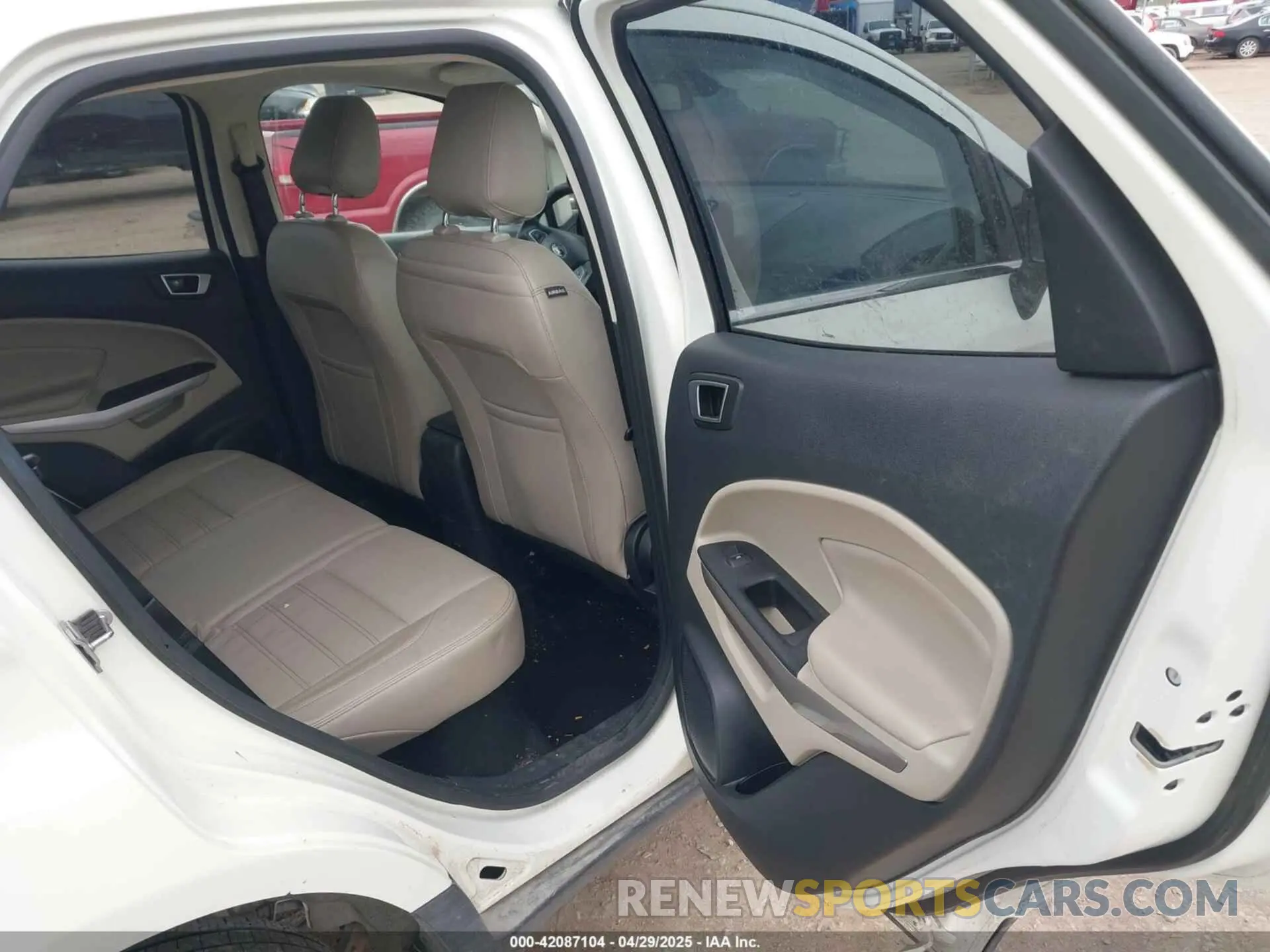 8 Фотография поврежденного автомобиля MAJ6S3KLXKC297718 FORD ECOSPORT 2019