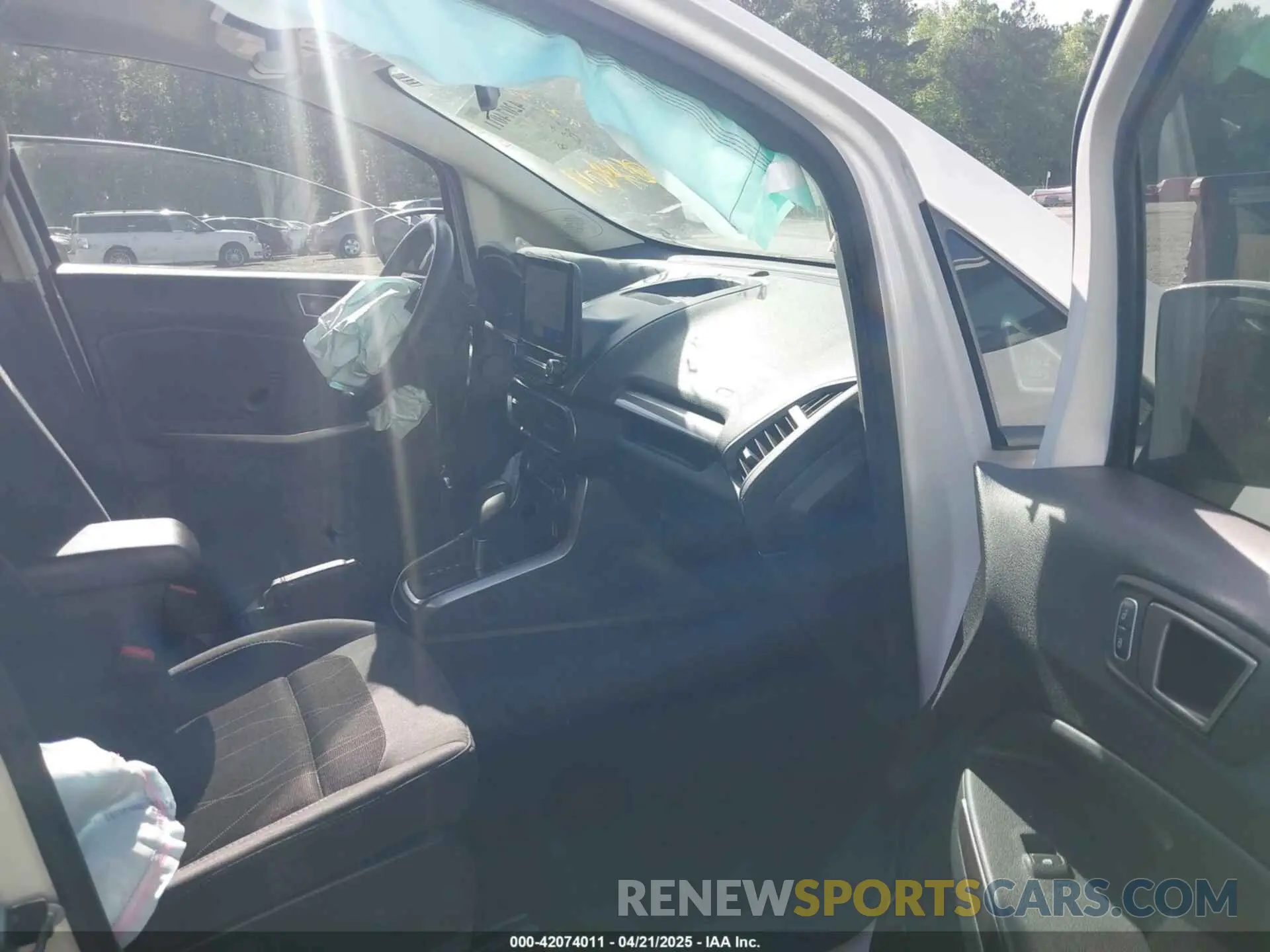 5 Photograph of a damaged car MAJ3S2GE2LC311278 FORD ECOSPORT 2020