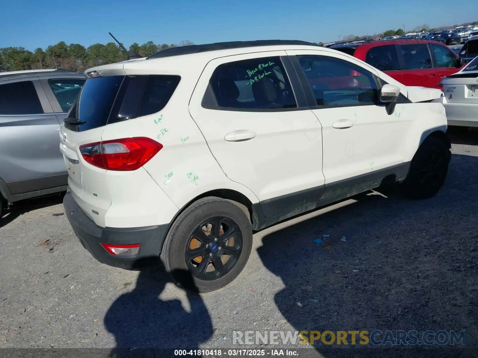 4 Фотография поврежденного автомобиля MAJ3S2GEXLC330158 FORD ECOSPORT 2020