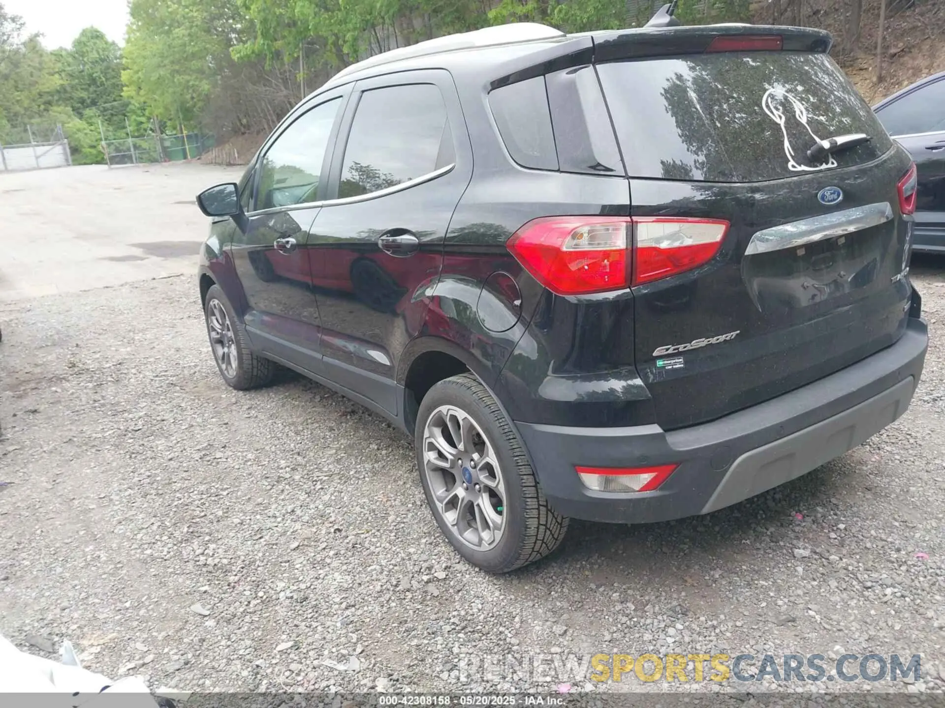 3 Photograph of a damaged car MAJ3S2KE4LC345827 FORD ECOSPORT 2020
