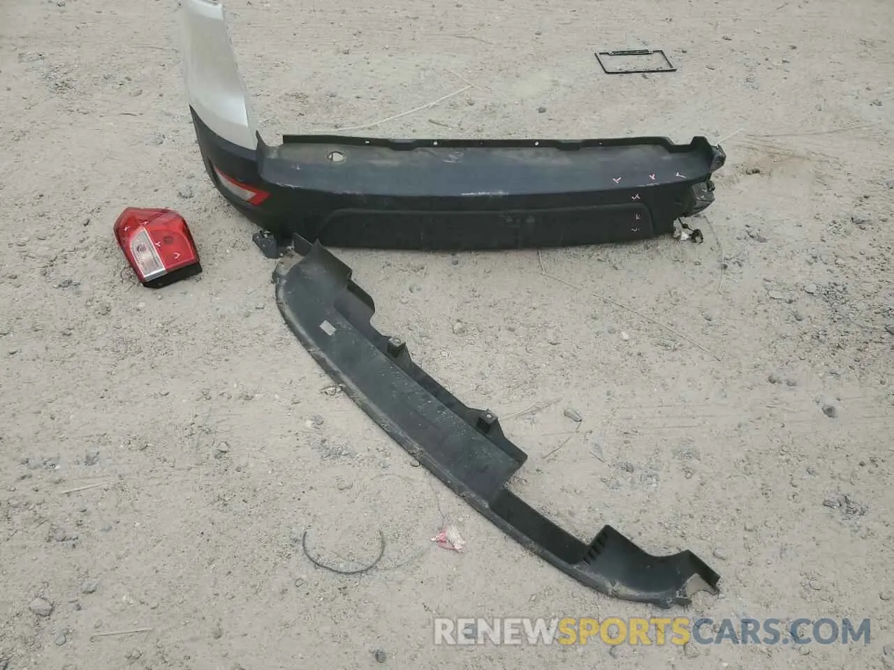 15 Photograph of a damaged car MAJ6S3GL3LC313669 FORD ECOSPORT 2020