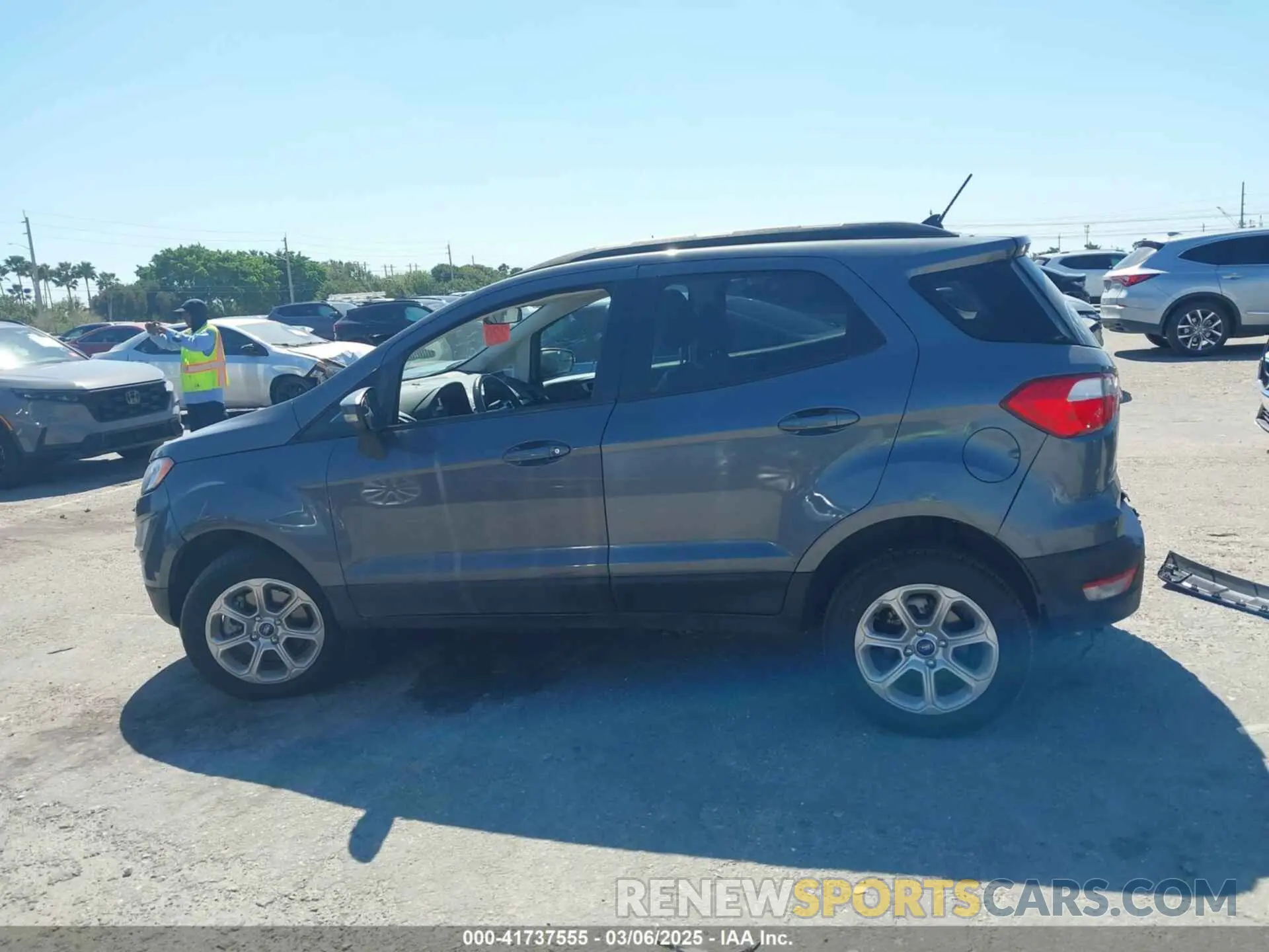 15 Photograph of a damaged car MAJ6S3GL3LC317804 FORD ECOSPORT 2020