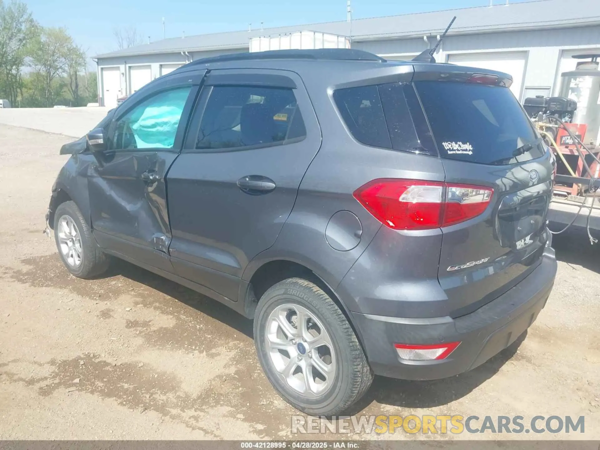 3 Фотография поврежденного автомобиля MAJ6S3GL3LC319729 FORD ECOSPORT 2020