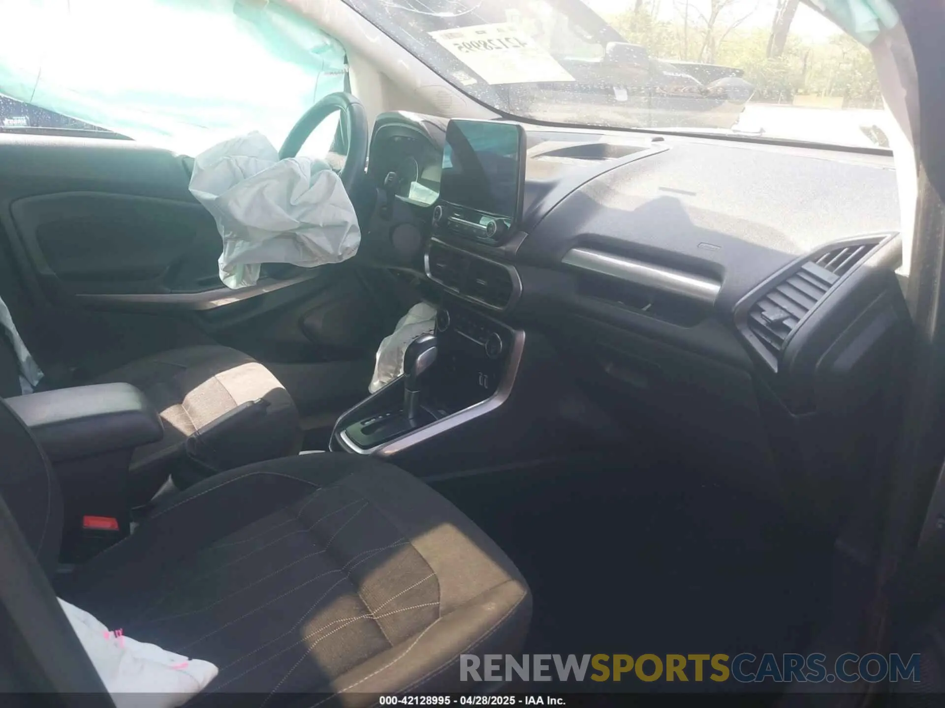 5 Фотография поврежденного автомобиля MAJ6S3GL3LC319729 FORD ECOSPORT 2020