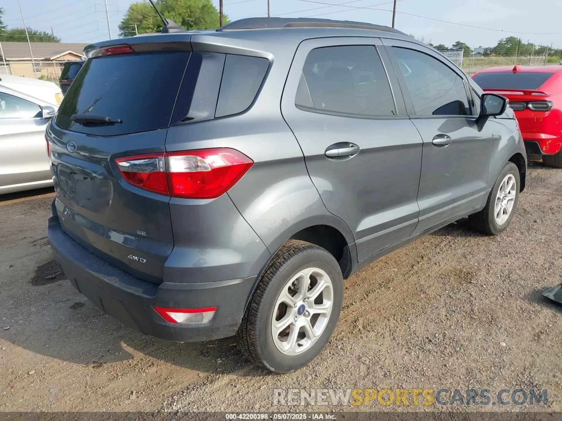 4 Photograph of a damaged car MAJ6S3GL7LC324710 FORD ECOSPORT 2020