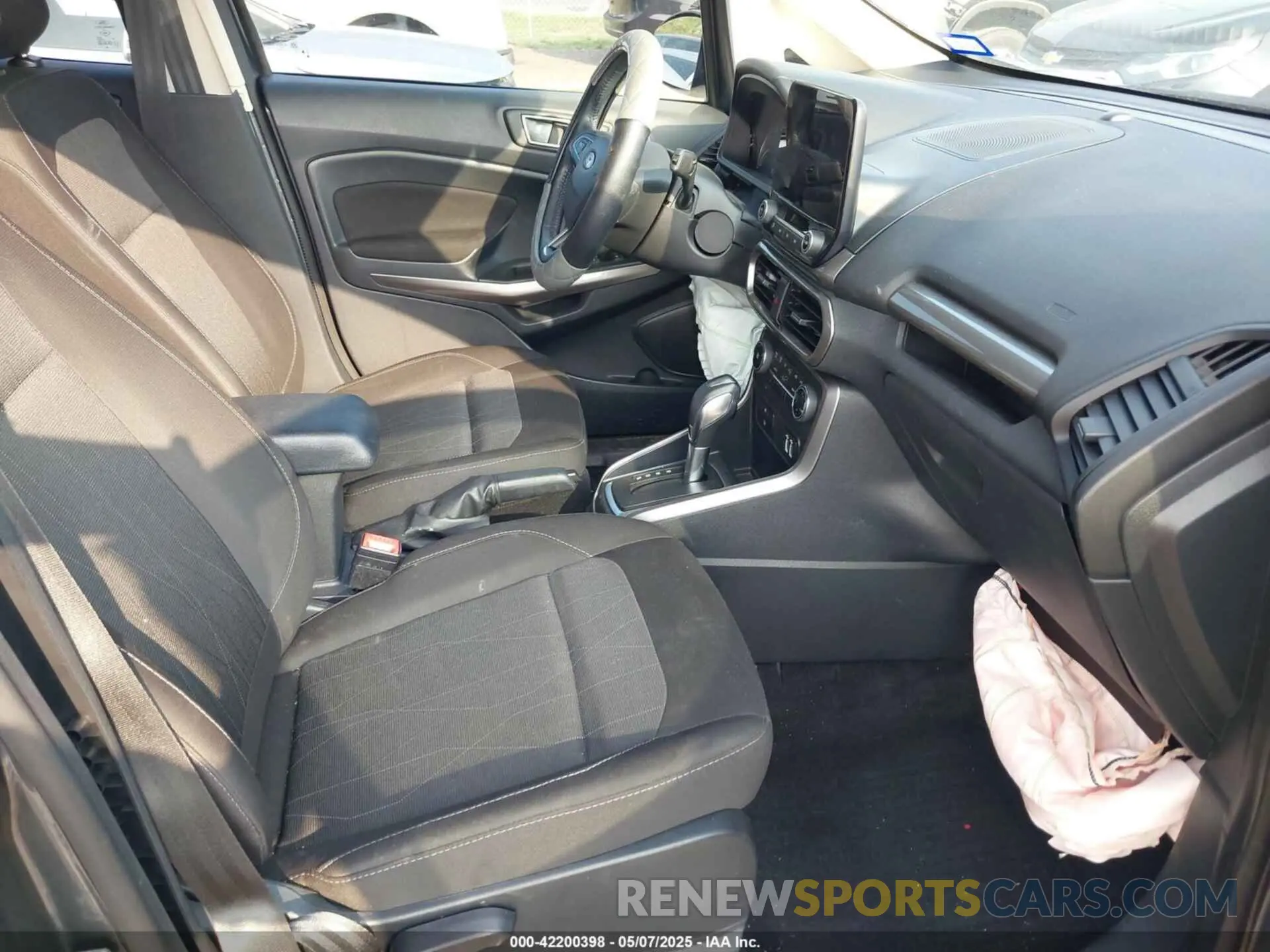 5 Photograph of a damaged car MAJ6S3GL7LC324710 FORD ECOSPORT 2020
