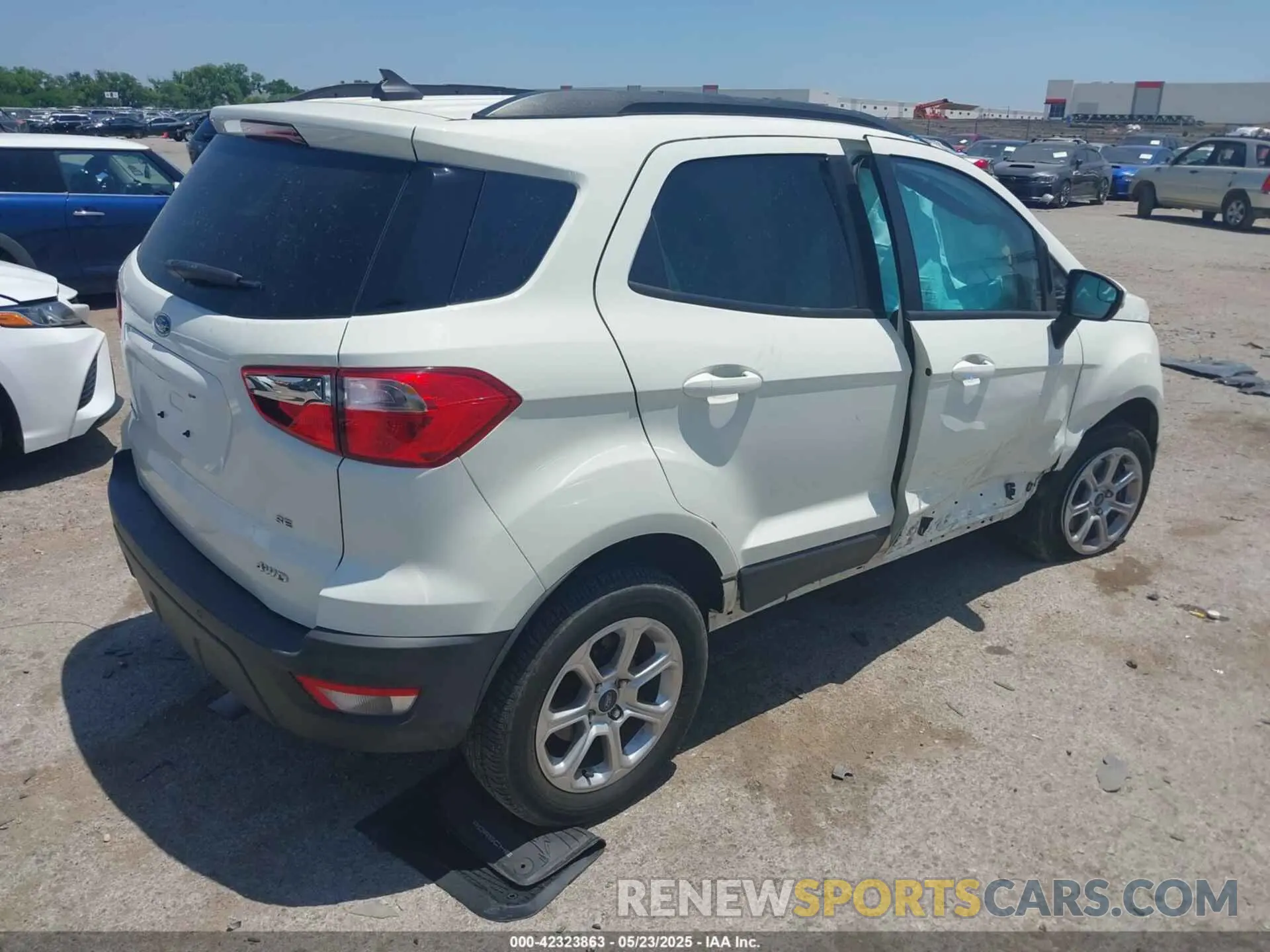 4 Photograph of a damaged car MAJ6S3GLXLC344921 FORD ECOSPORT 2020