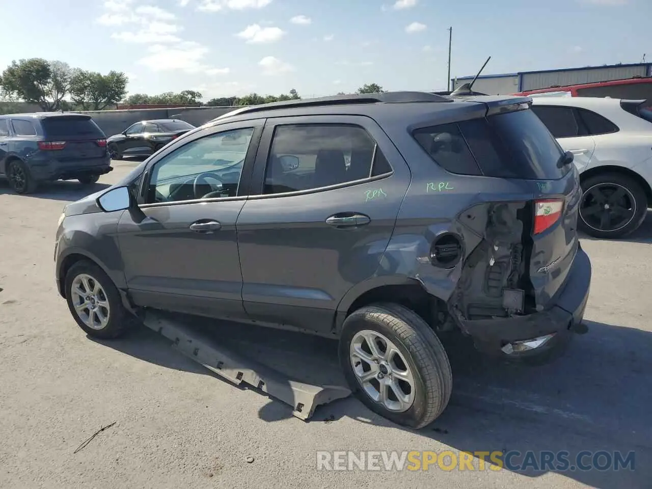 2 Фотография поврежденного автомобиля MAJ3S2GE2MC395779 FORD ECOSPORT 2021