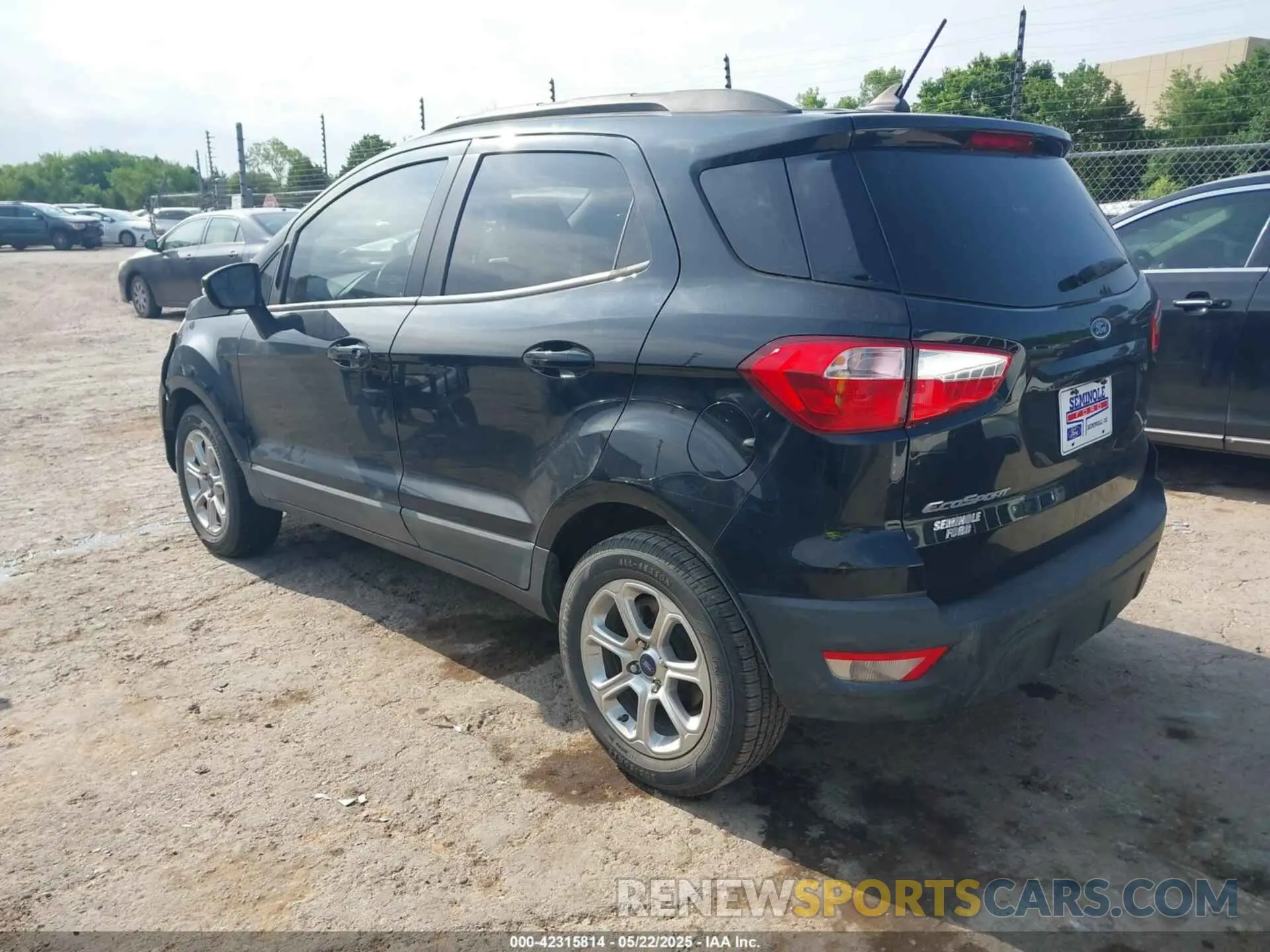 3 Photograph of a damaged car MAJ3S2GE2MC397435 FORD ECOSPORT 2021