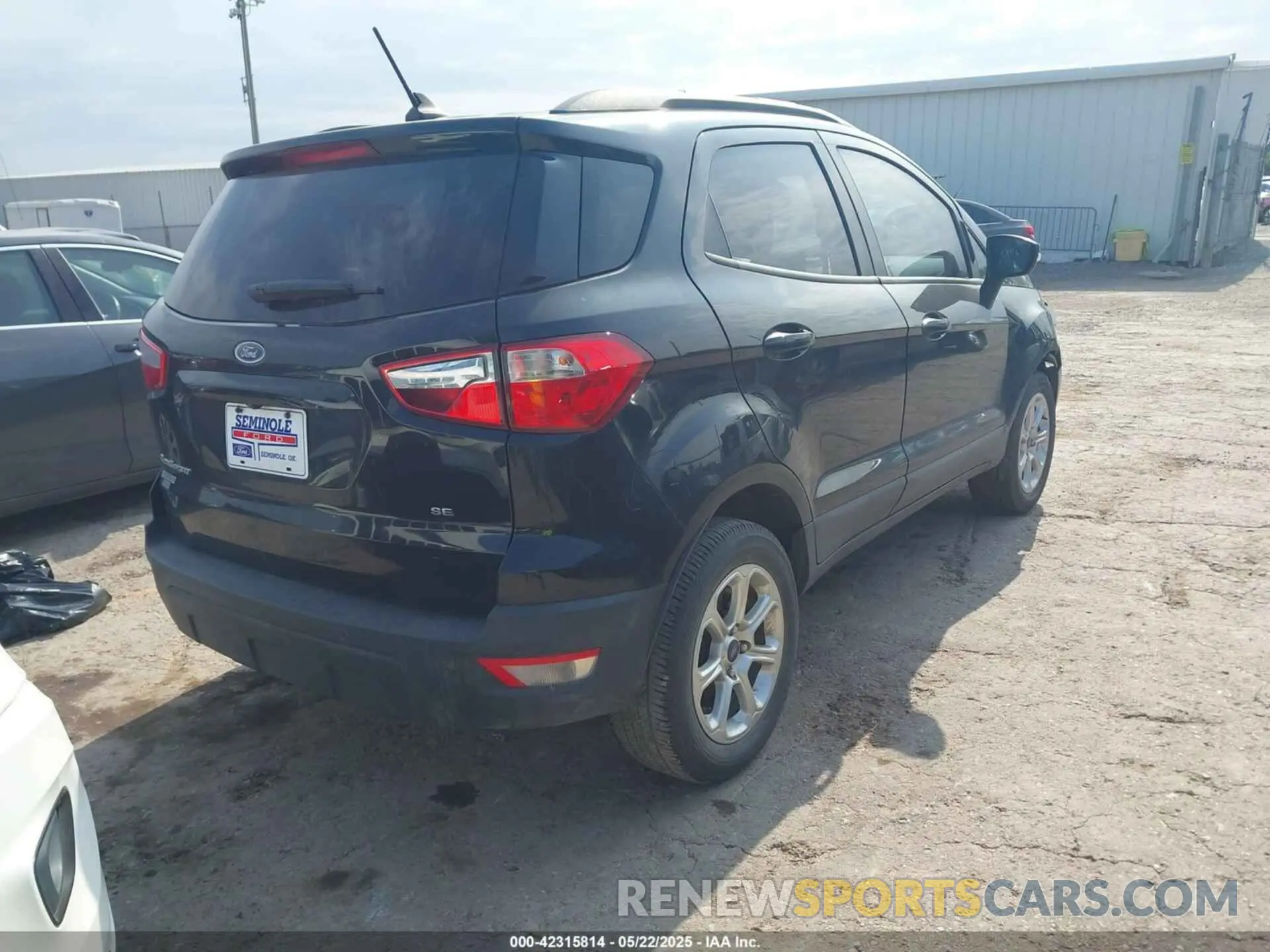 4 Photograph of a damaged car MAJ3S2GE2MC397435 FORD ECOSPORT 2021