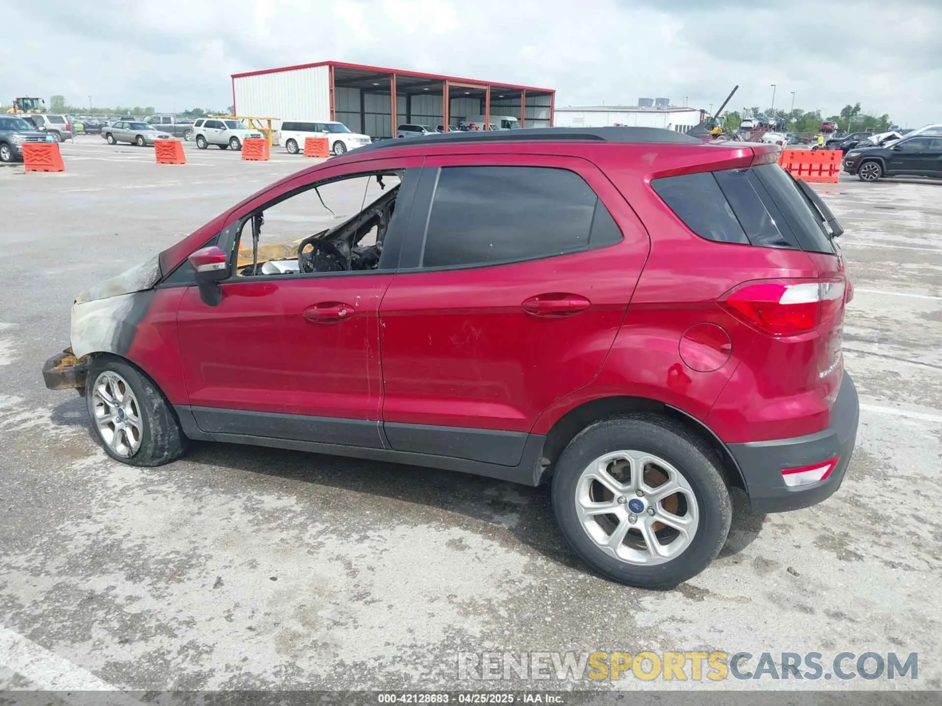 14 Фотография поврежденного автомобиля MAJ3S2GE4MC400903 FORD ECOSPORT 2021