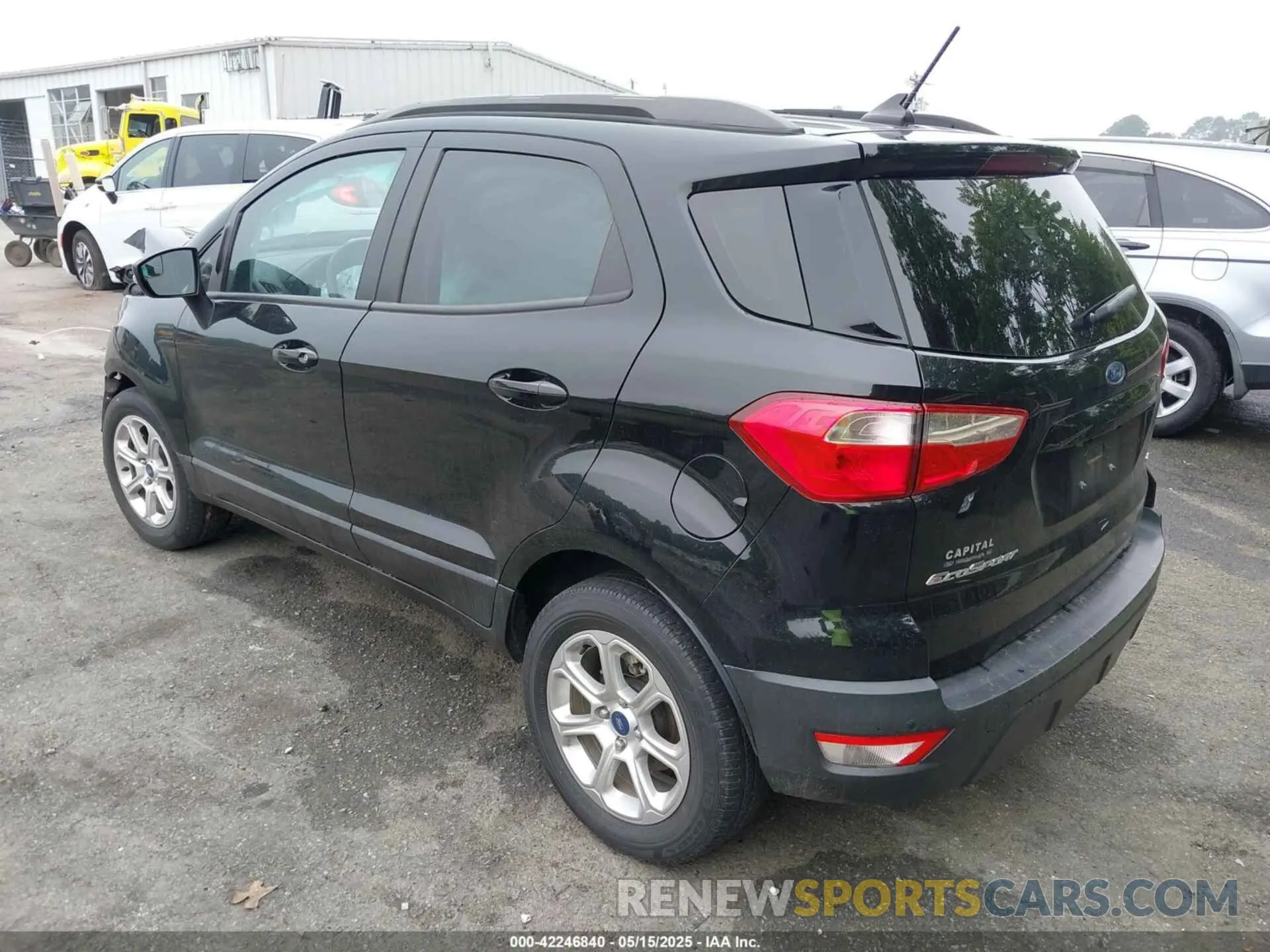 3 Photograph of a damaged car MAJ3S2GE5MC407813 FORD ECOSPORT 2021