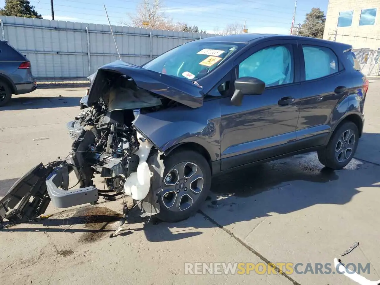 1 Фотография поврежденного автомобиля MAJ6S3FLXMC455214 FORD ECOSPORT 2021