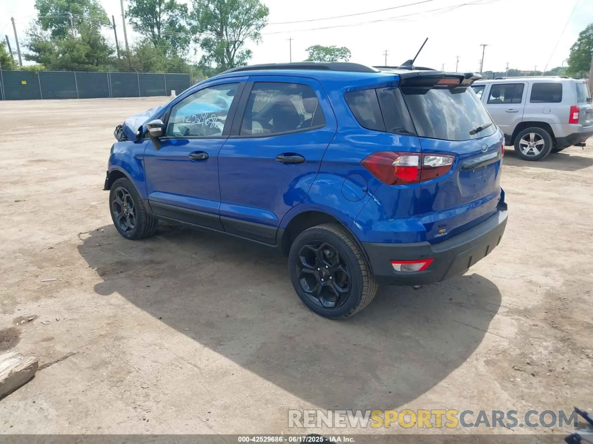 3 Фотография поврежденного автомобиля MAJ6S3JL2MC430184 FORD ECOSPORT 2021