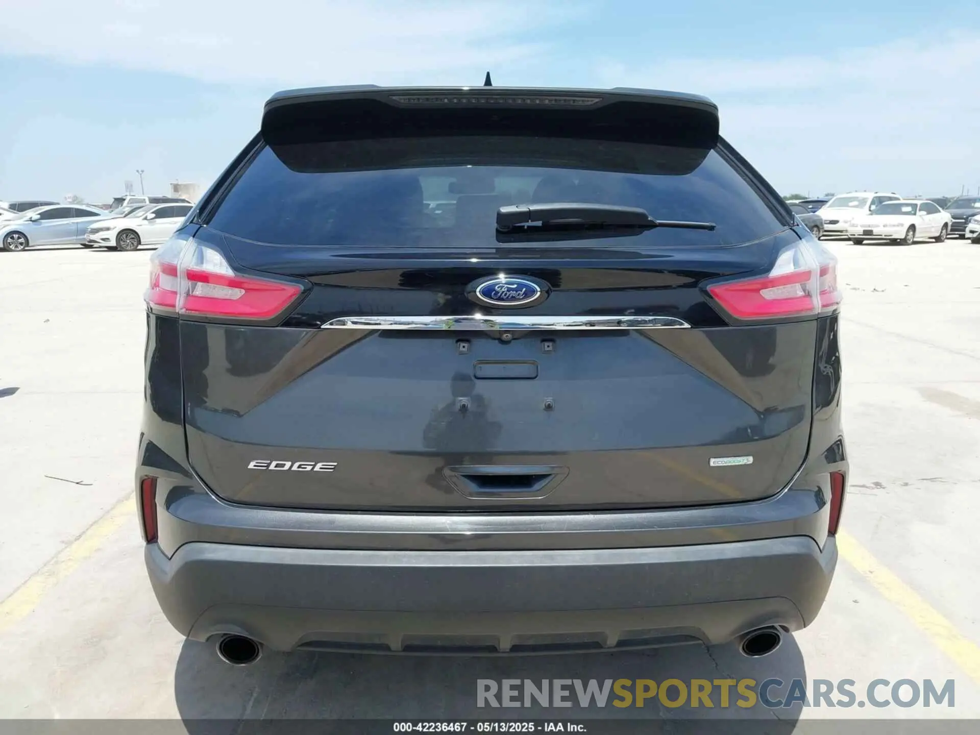17 Photograph of a damaged car 2FMPK3G90KBB12969 FORD EDGE 2019