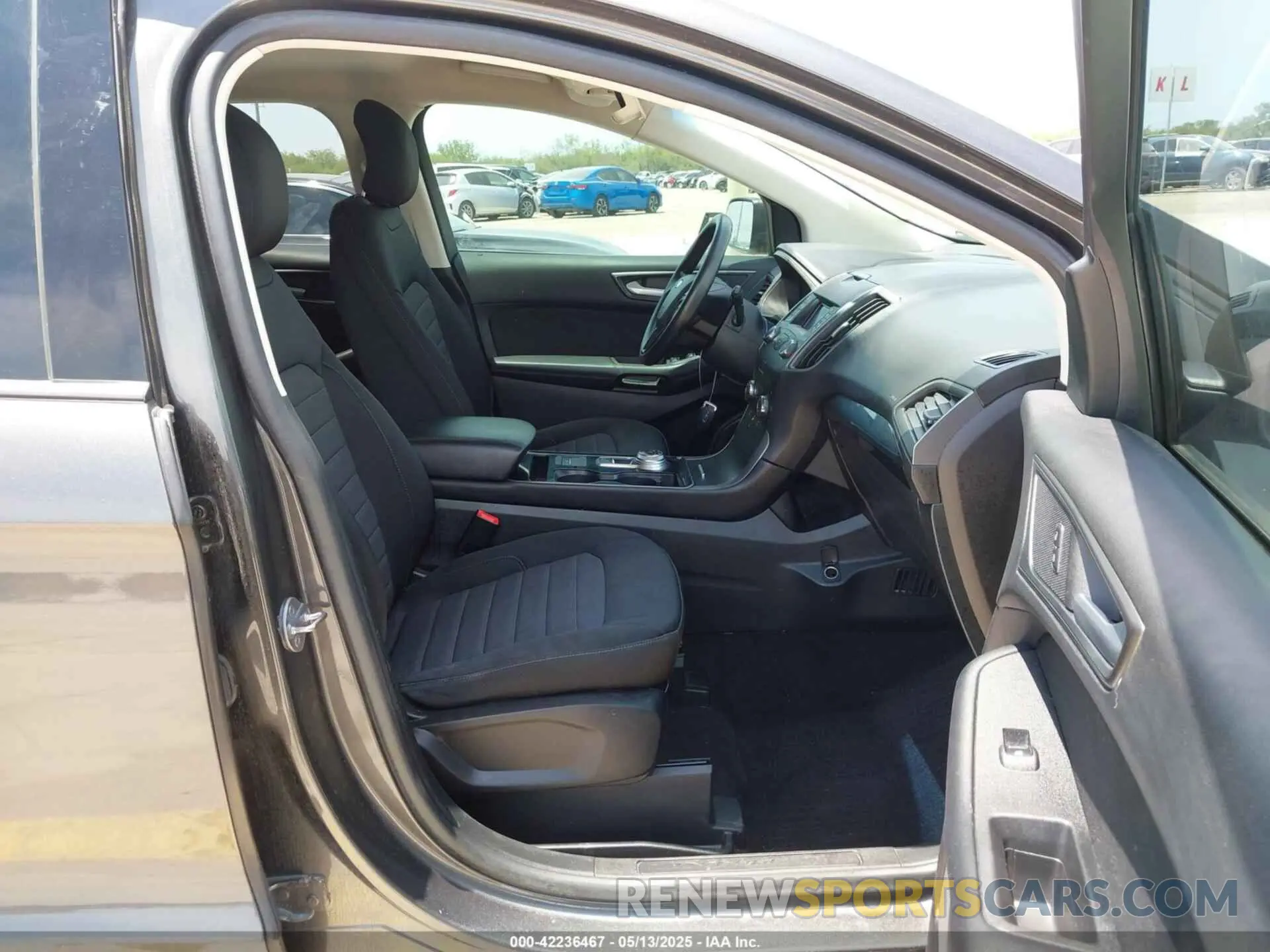 5 Photograph of a damaged car 2FMPK3G90KBB12969 FORD EDGE 2019