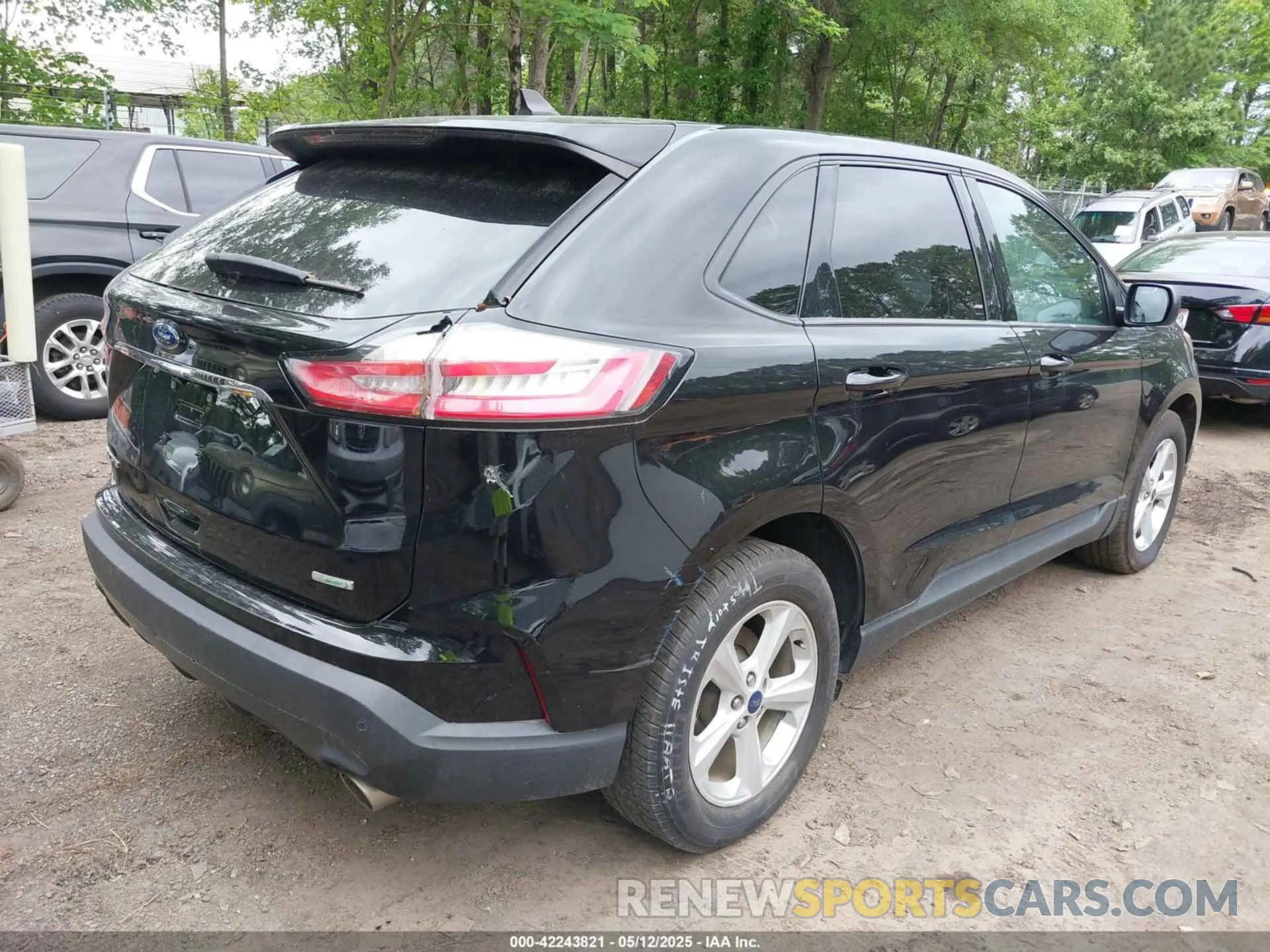 4 Photograph of a damaged car 2FMPK3G95KBC24120 FORD EDGE 2019