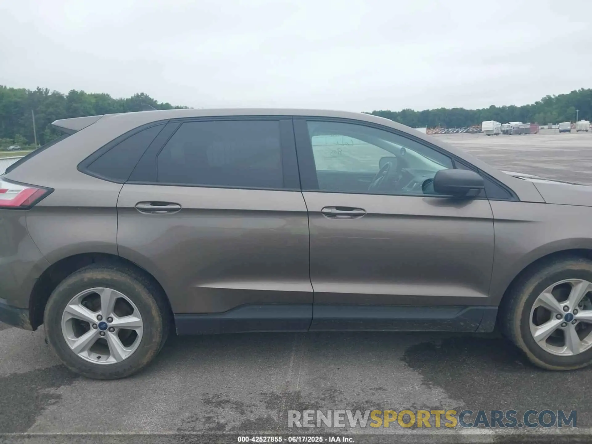 13 Photograph of a damaged car 2FMPK3G99KBC51062 FORD EDGE 2019