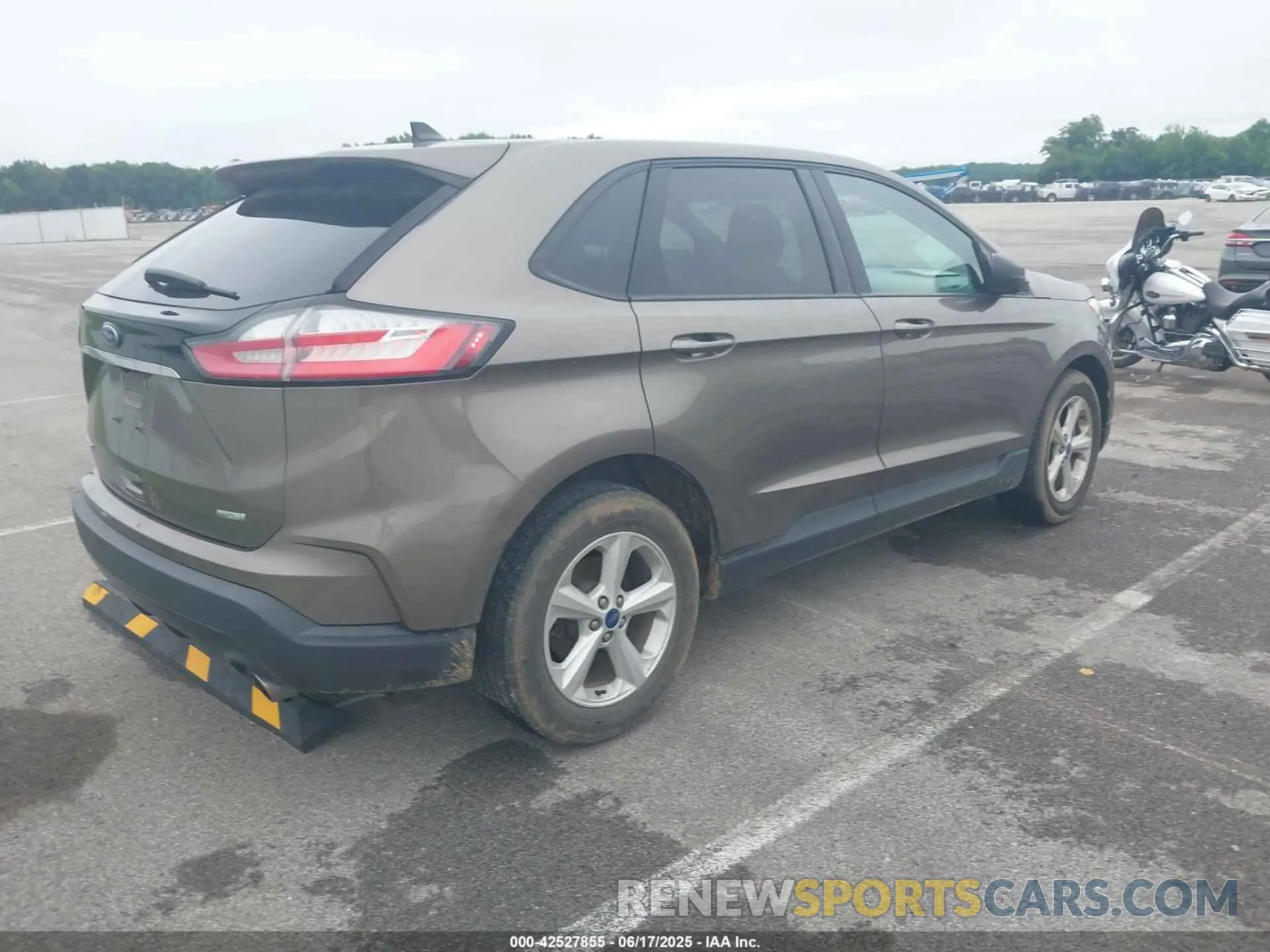 4 Photograph of a damaged car 2FMPK3G99KBC51062 FORD EDGE 2019