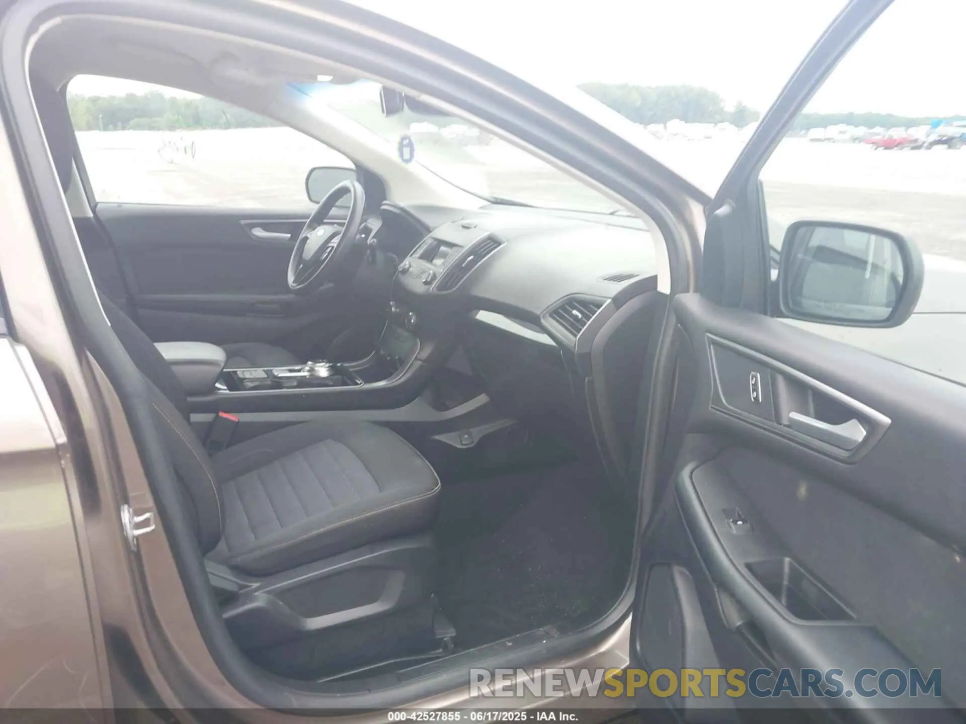 5 Photograph of a damaged car 2FMPK3G99KBC51062 FORD EDGE 2019