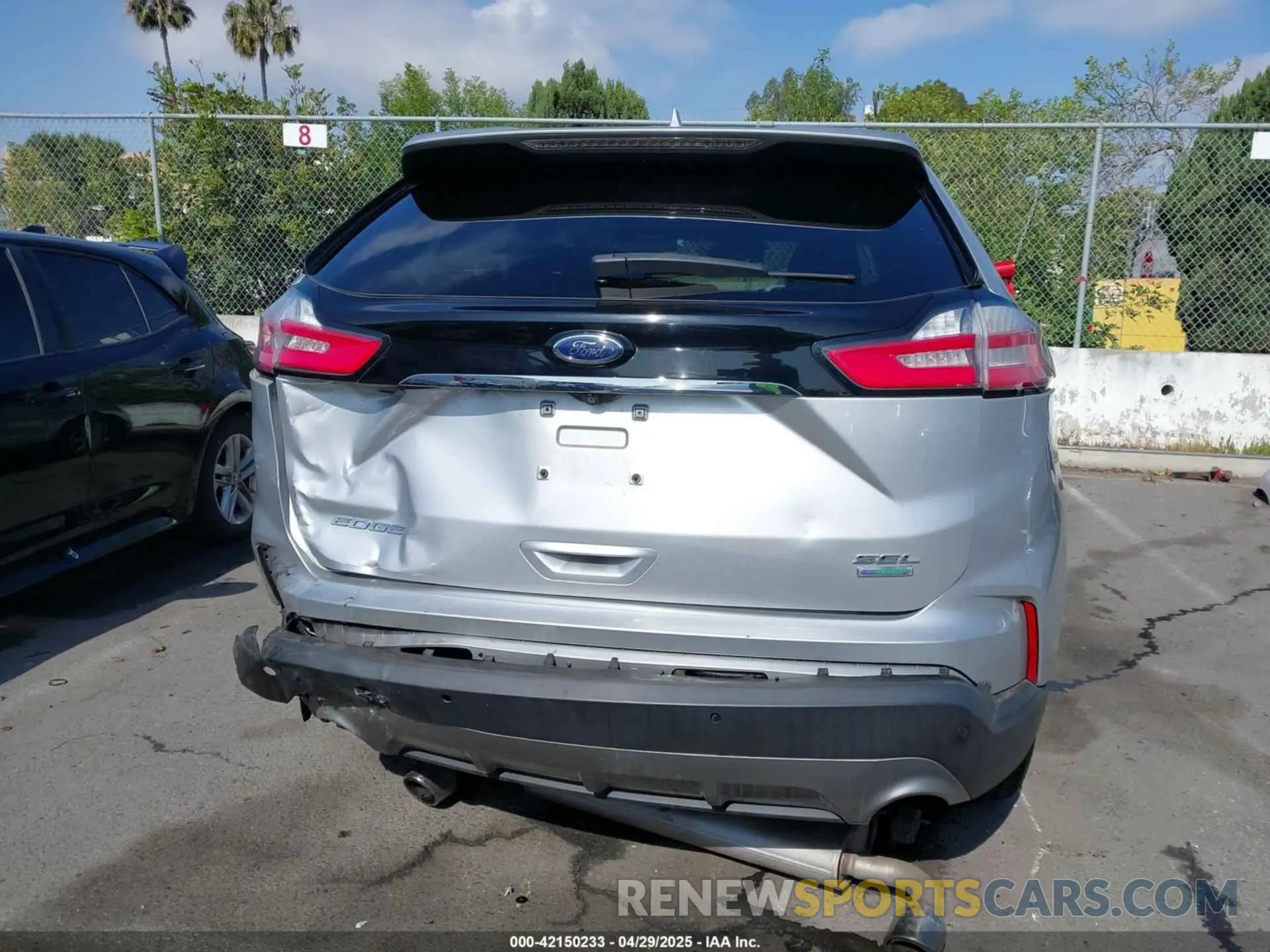 16 Photograph of a damaged car 2FMPK3J90KBB13368 FORD EDGE 2019