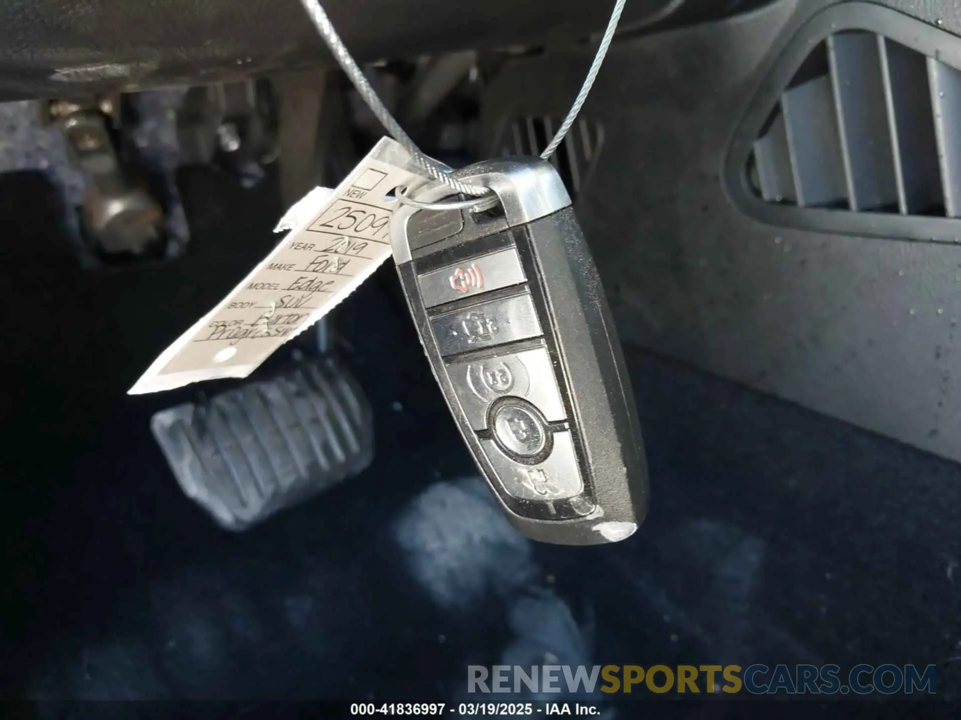 11 Photograph of a damaged car 2FMPK3J90KBB67205 FORD EDGE 2019