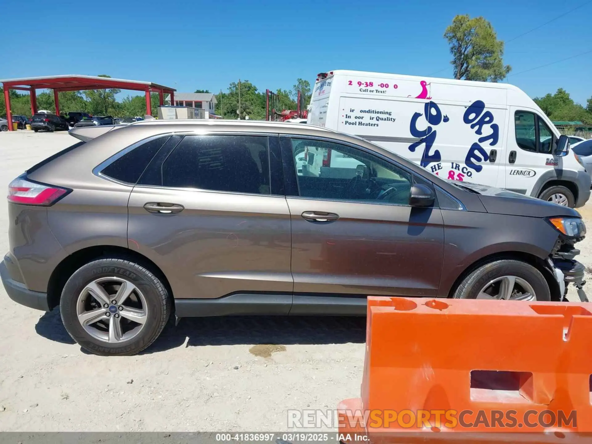 14 Photograph of a damaged car 2FMPK3J90KBB67205 FORD EDGE 2019