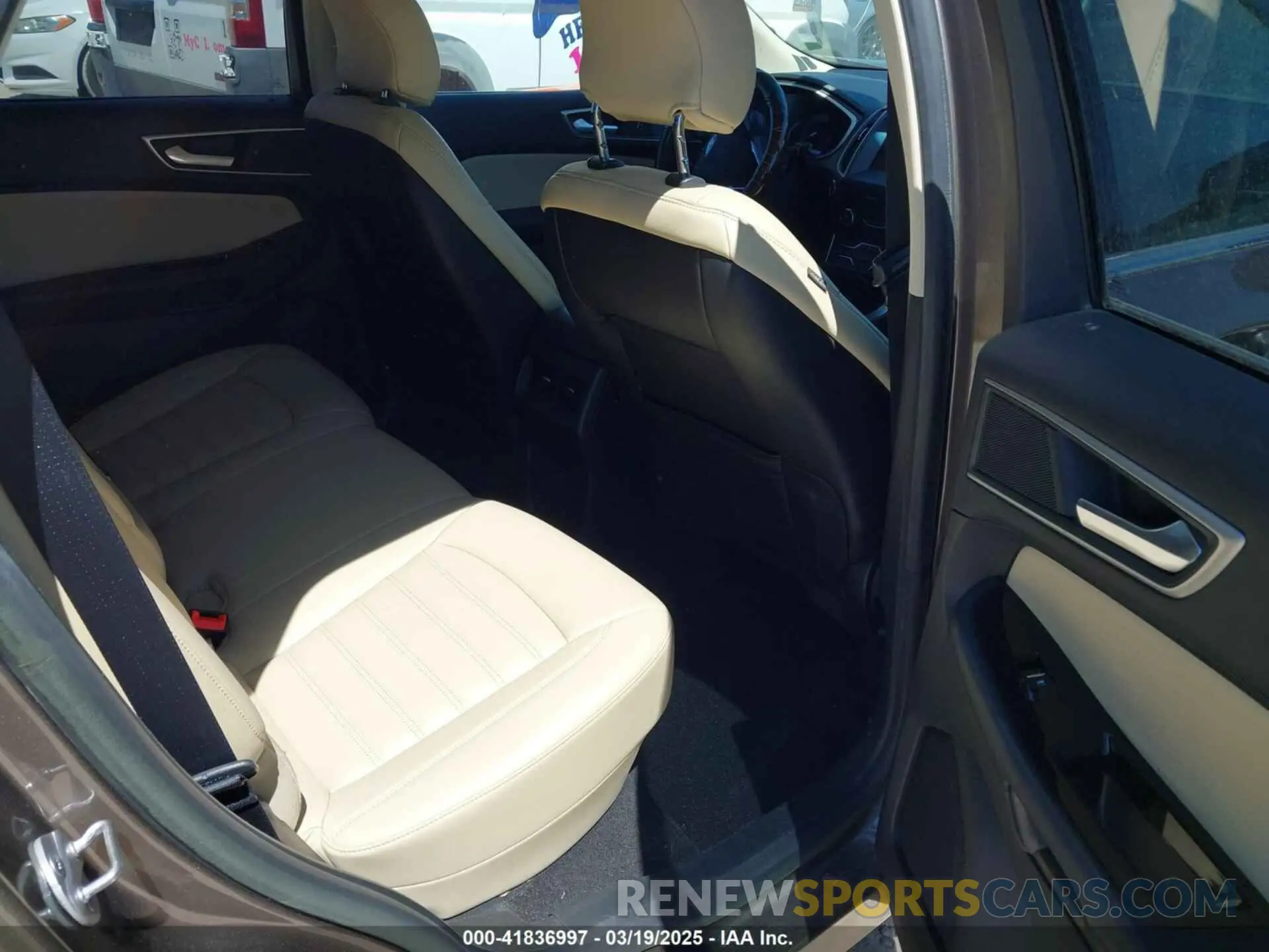 8 Photograph of a damaged car 2FMPK3J90KBB67205 FORD EDGE 2019