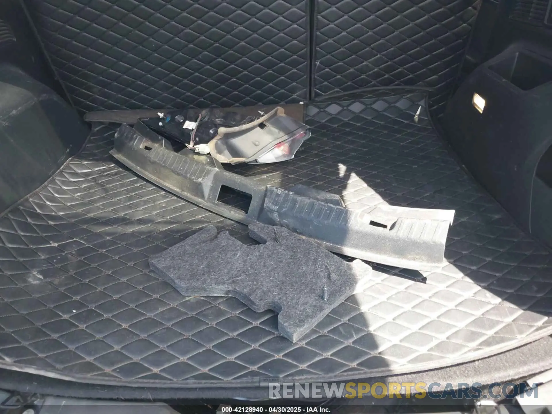 12 Photograph of a damaged car 2FMPK3J91KBB69545 FORD EDGE 2019
