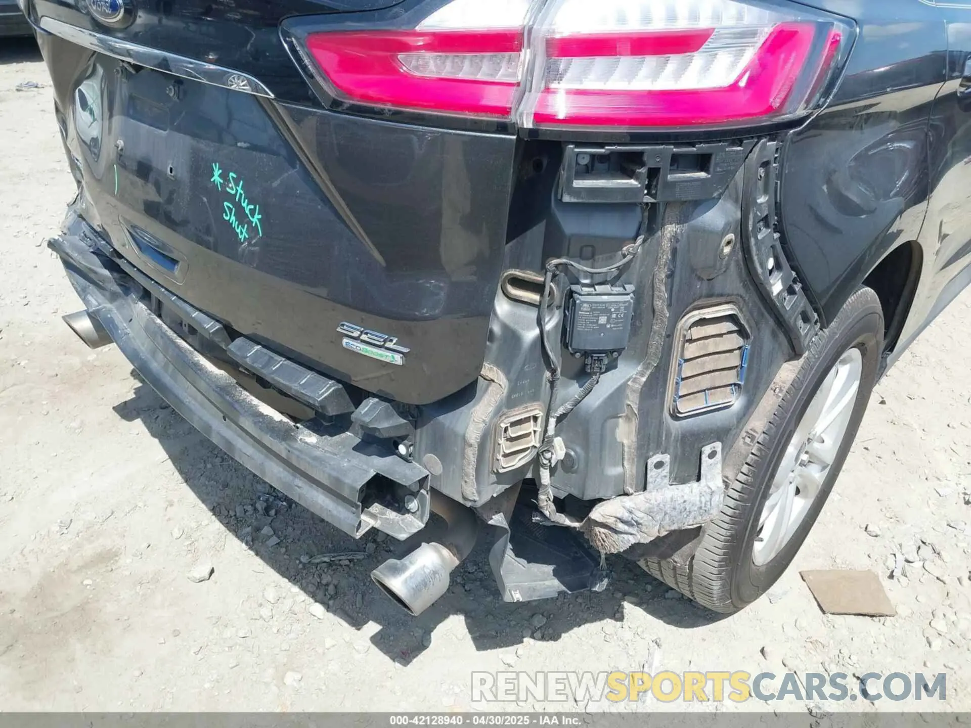 18 Photograph of a damaged car 2FMPK3J91KBB69545 FORD EDGE 2019