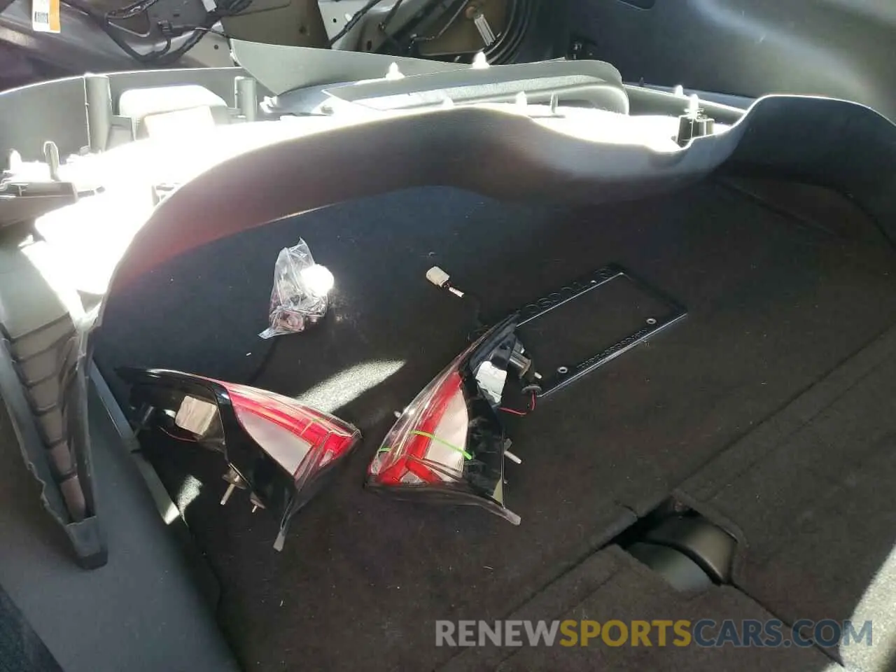12 Photograph of a damaged car 2FMPK3J91KBC06657 FORD EDGE 2019