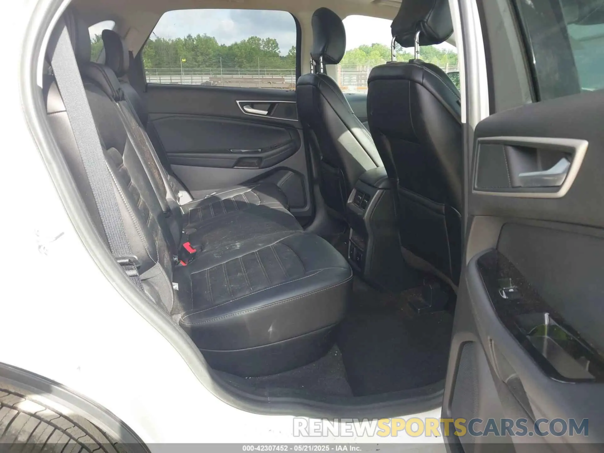 8 Photograph of a damaged car 2FMPK3J91KBC17903 FORD EDGE 2019