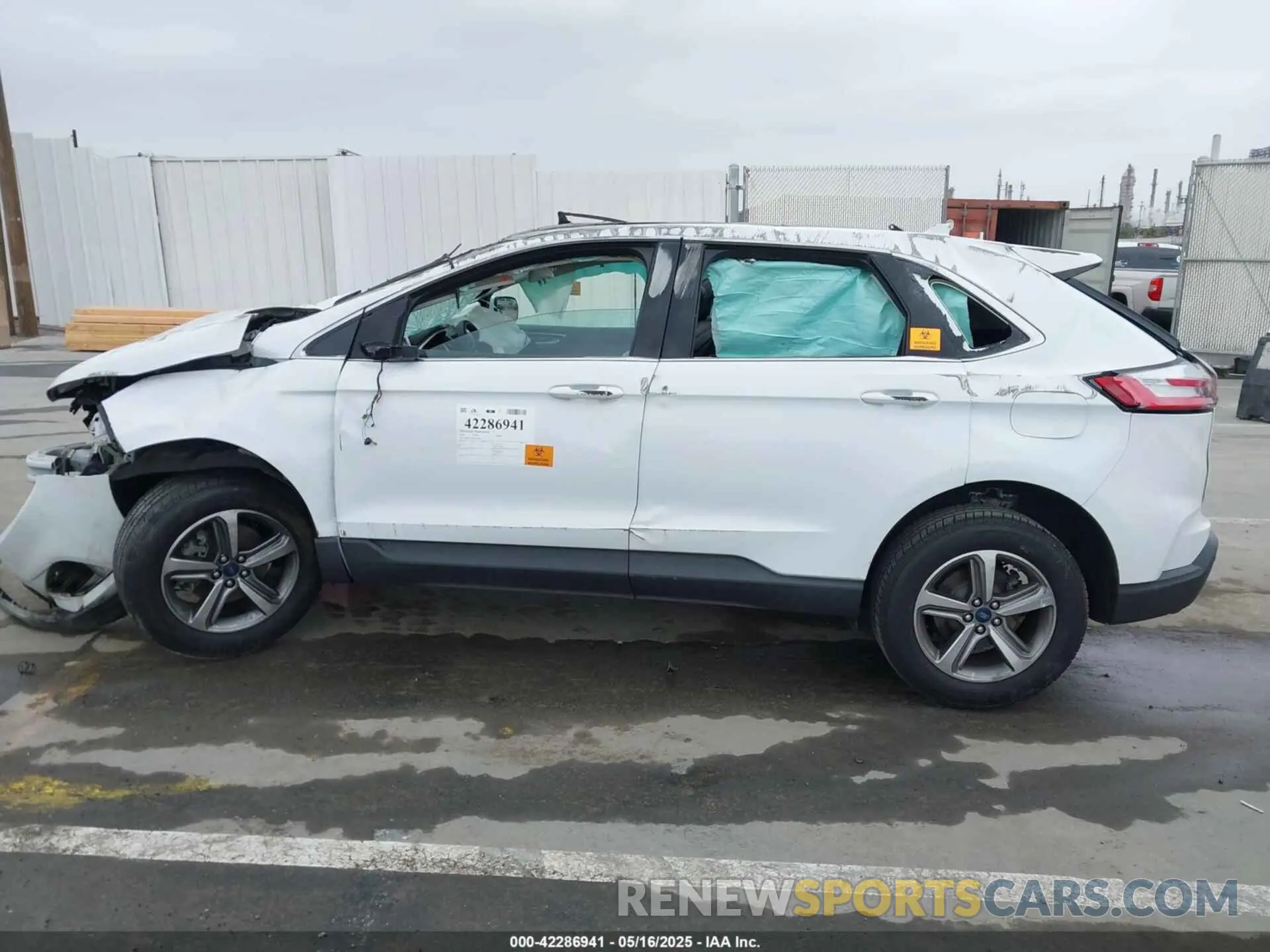 14 Photograph of a damaged car 2FMPK3J92KBB46825 FORD EDGE 2019