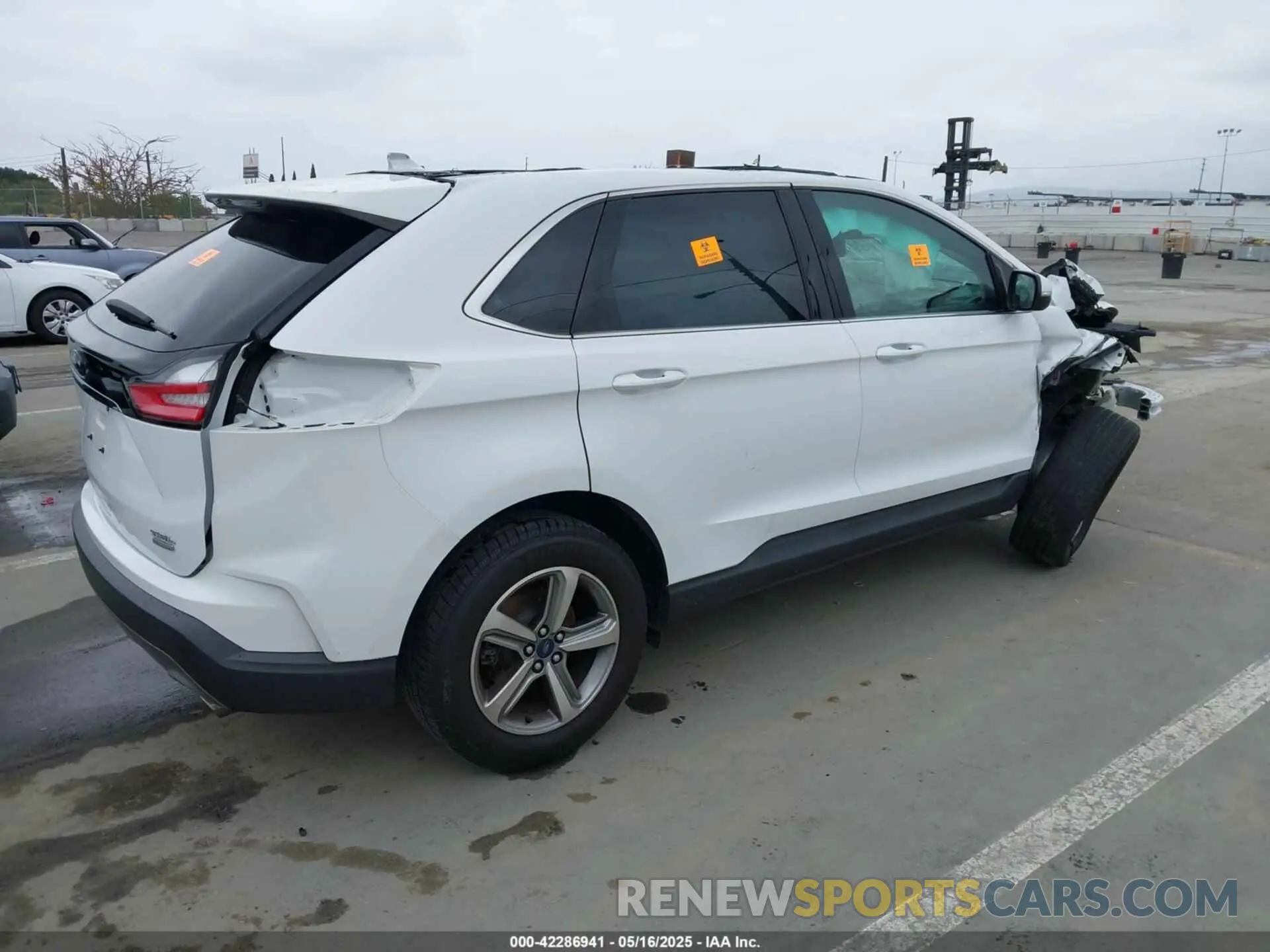 4 Photograph of a damaged car 2FMPK3J92KBB46825 FORD EDGE 2019