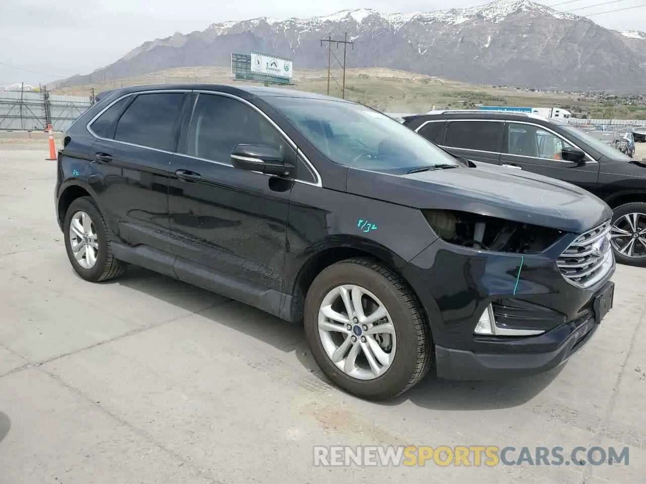 4 Photograph of a damaged car 2FMPK3J99KBB21856 FORD EDGE 2019