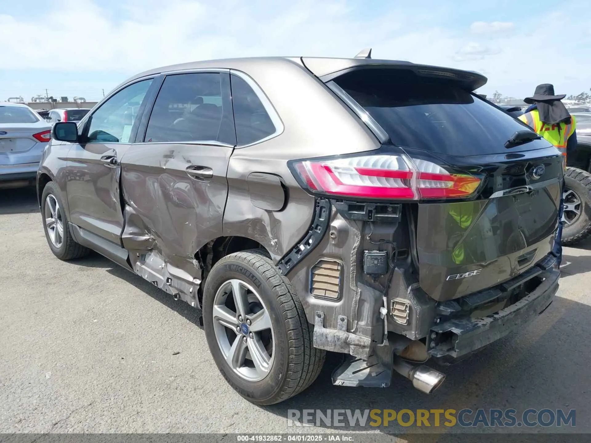 3 Photograph of a damaged car 2FMPK3J9XKBB70094 FORD EDGE 2019
