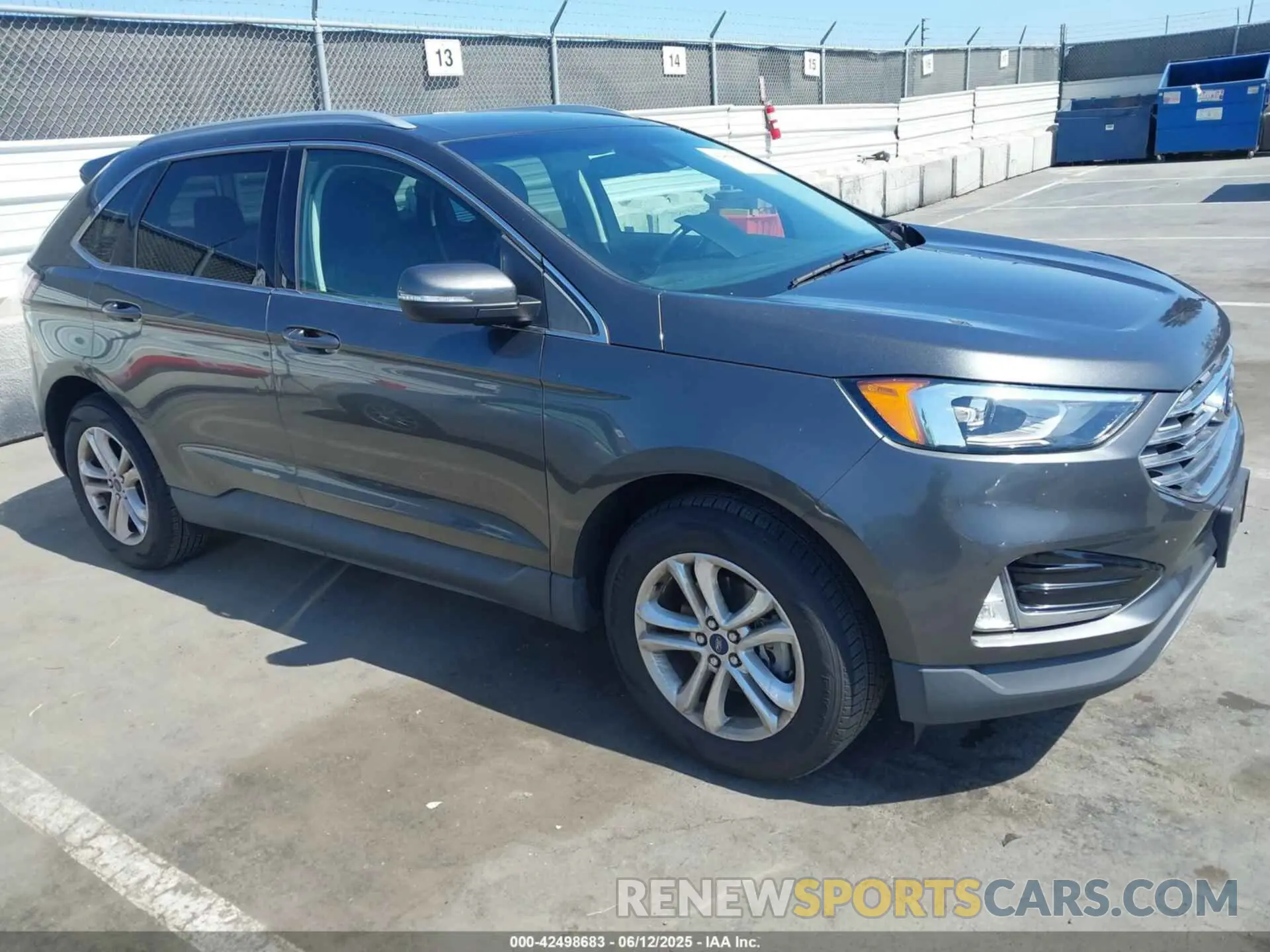 1 Photograph of a damaged car 2FMPK3J9XKBB76512 FORD EDGE 2019