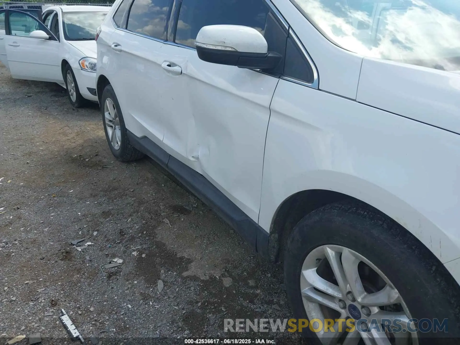 6 Фотография поврежденного автомобиля 2FMPK3J9XKBC03644 FORD EDGE 2019