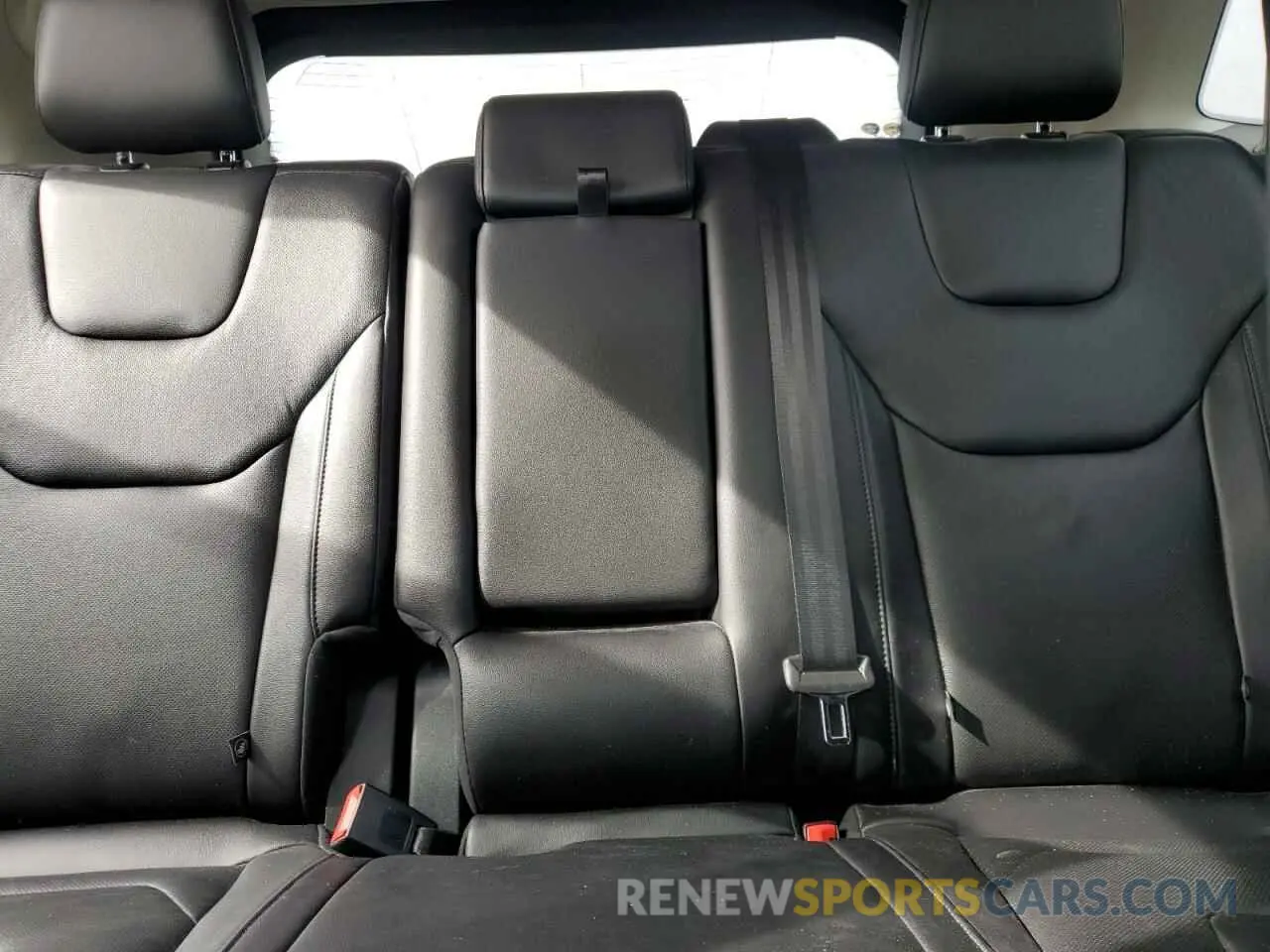 10 Photograph of a damaged car 2FMPK3K91KBC11193 FORD EDGE 2019