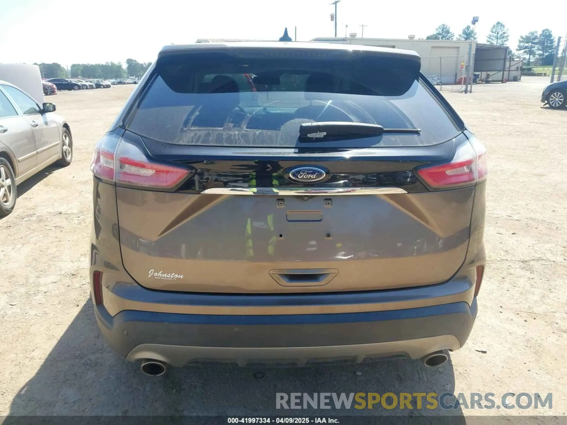 16 Photograph of a damaged car 2FMPK3K96KBB55994 FORD EDGE 2019