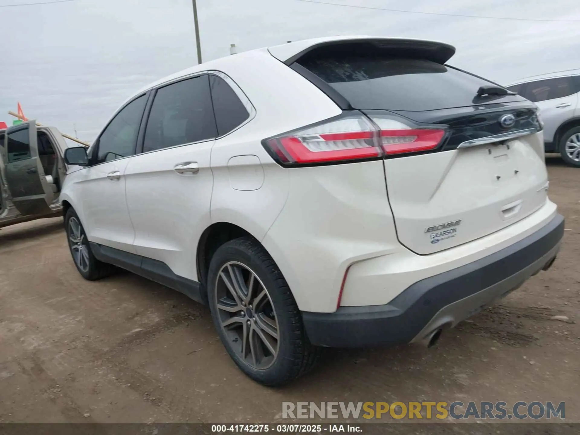 3 Фотография поврежденного автомобиля 2FMPK3K96KBB68132 FORD EDGE 2019