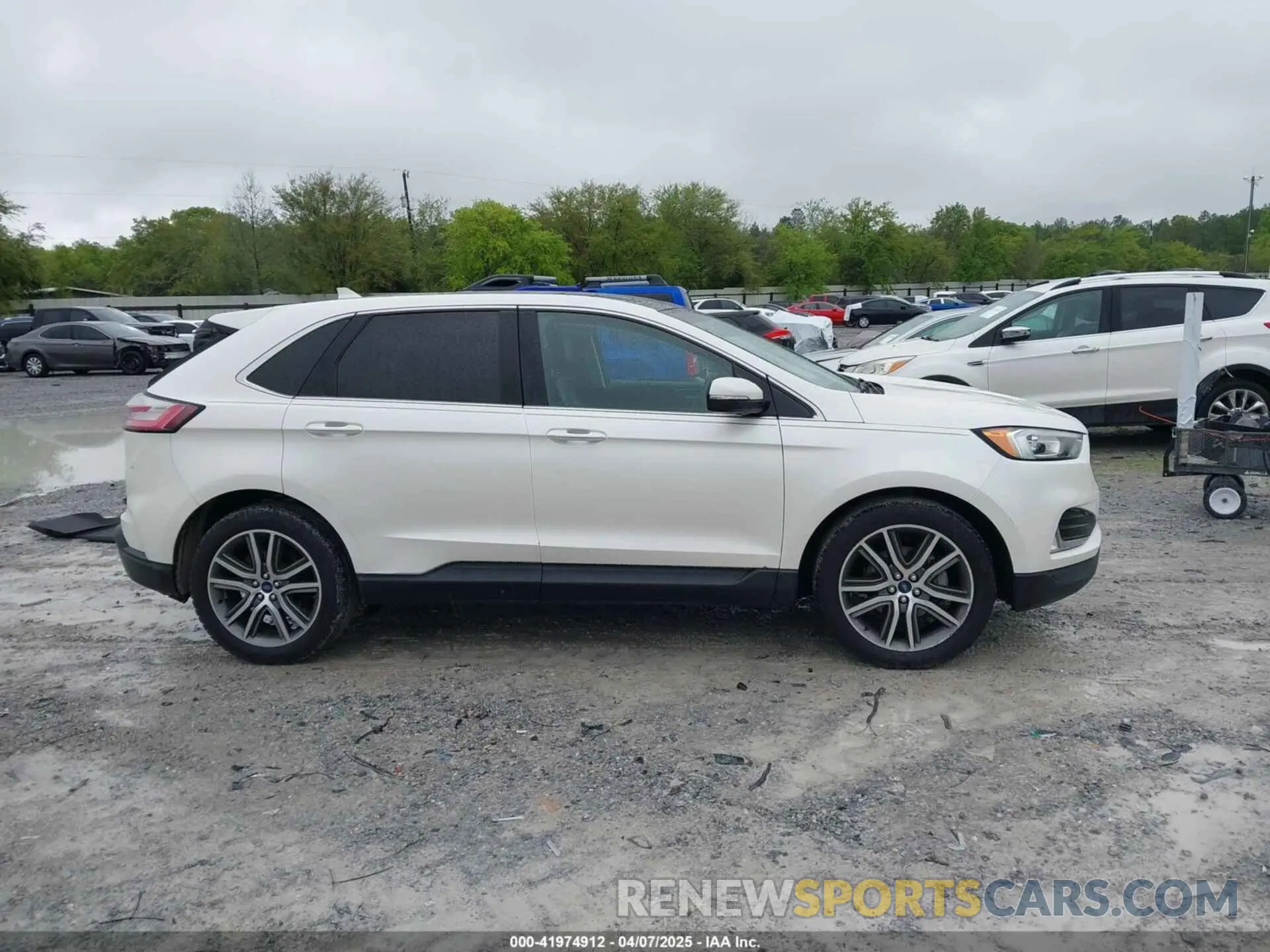 14 Photograph of a damaged car 2FMPK3K96KBC32539 FORD EDGE 2019