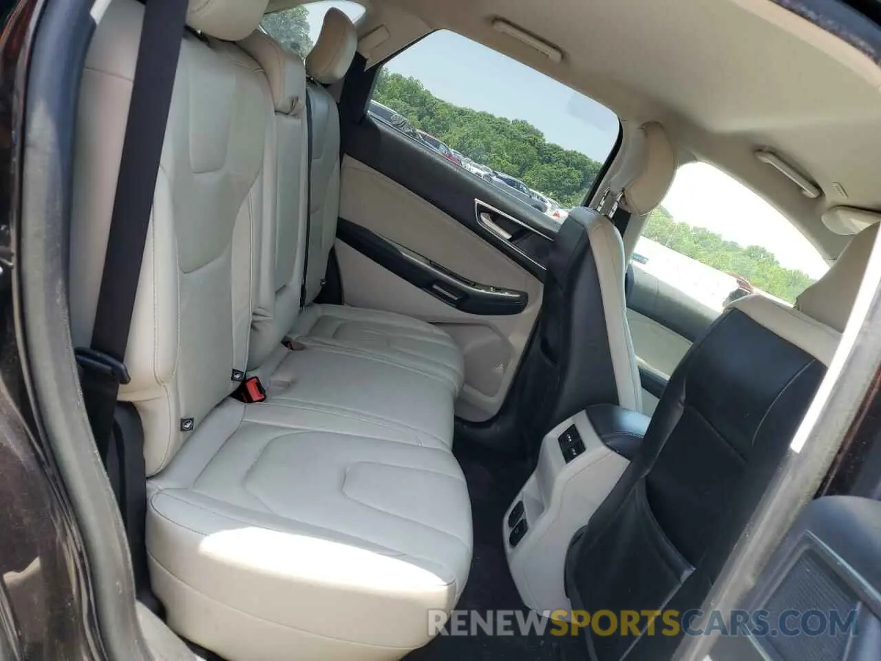 11 Photograph of a damaged car 2FMPK3K97KBB88857 FORD EDGE 2019