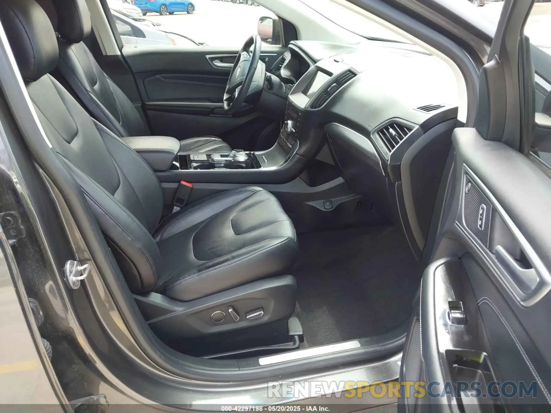 5 Photograph of a damaged car 2FMPK3K9XKBC35685 FORD EDGE 2019