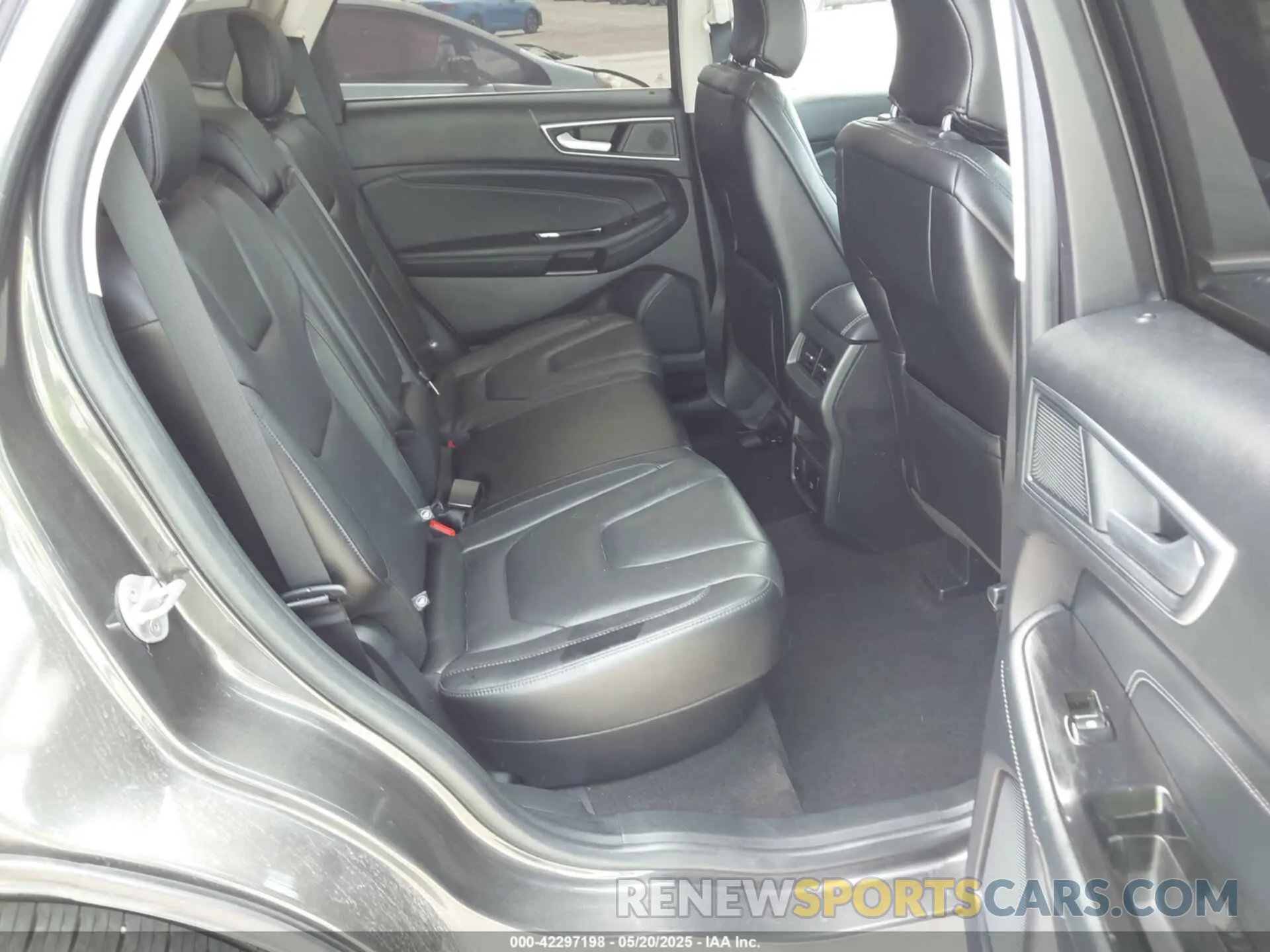 8 Photograph of a damaged car 2FMPK3K9XKBC35685 FORD EDGE 2019